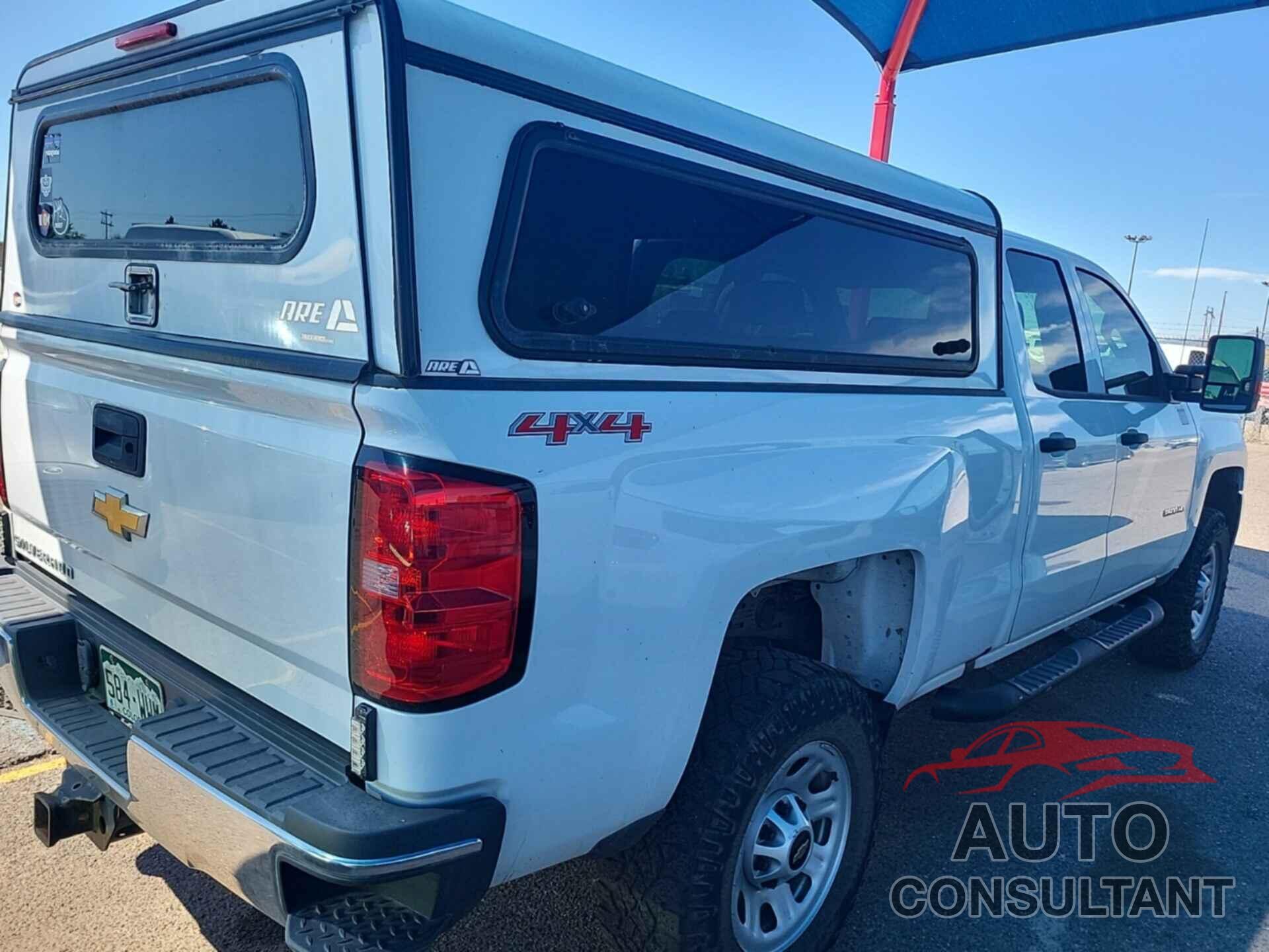 CHEVROLET SILVERADO 2500HD 2017 - 1GC2KUEG0HZ298525