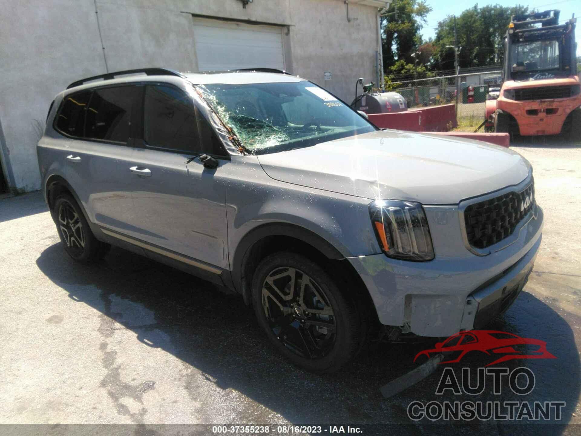 KIA TELLURIDE 2023 - 5XYP3DGC8PG358657