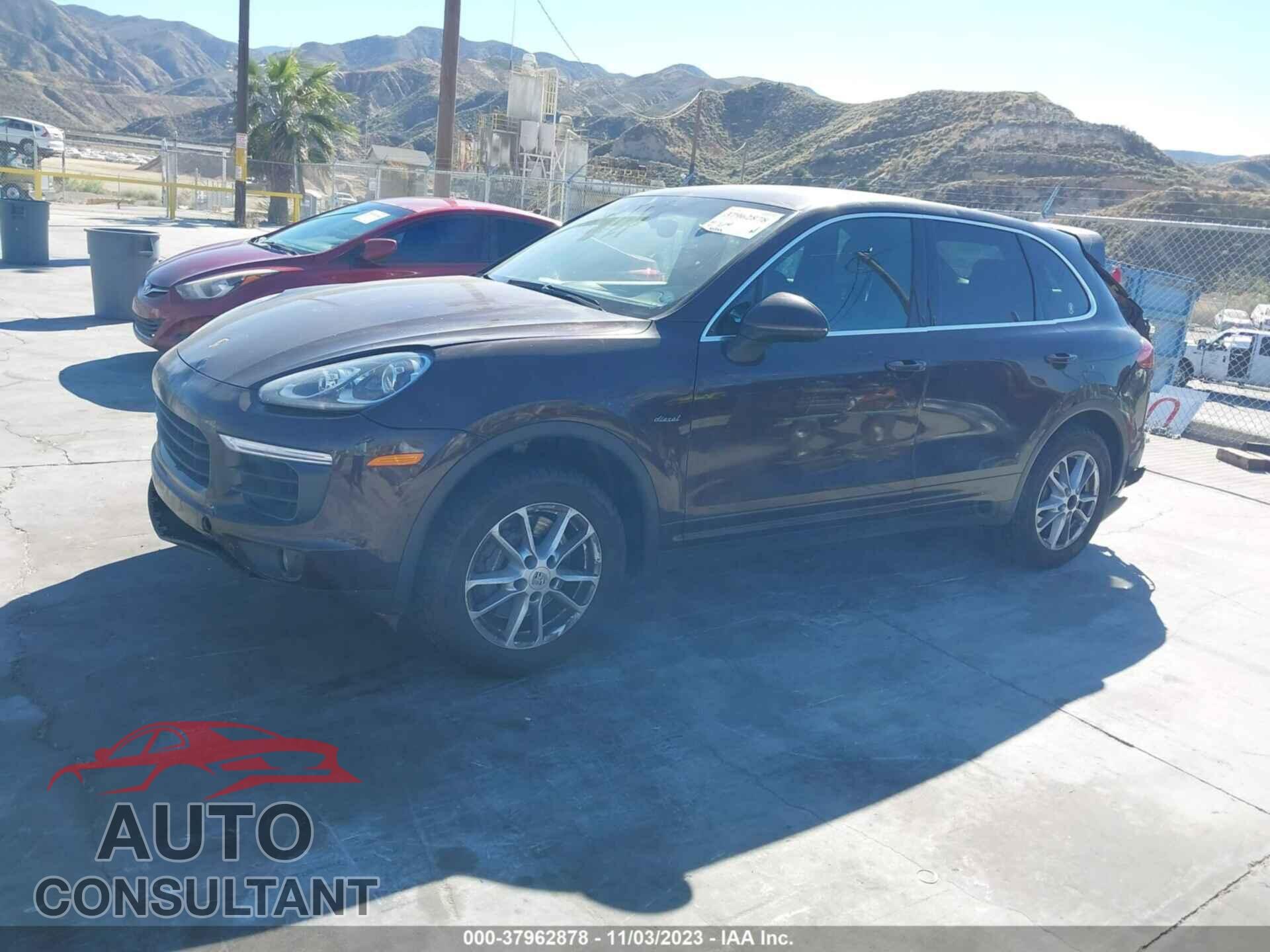 PORSCHE CAYENNE 2016 - WP1AF2A26GKA42930