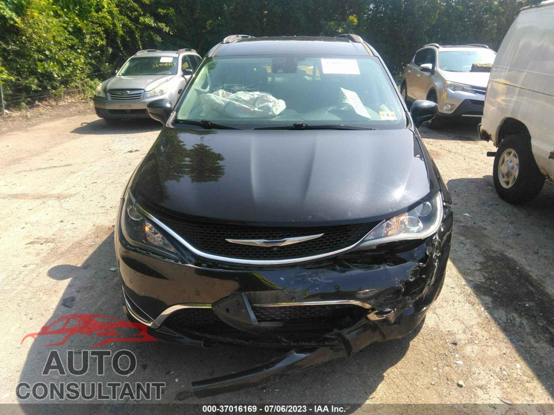 CHRYSLER PACIFICA 2017 - 2C4RC1EG7HR518439