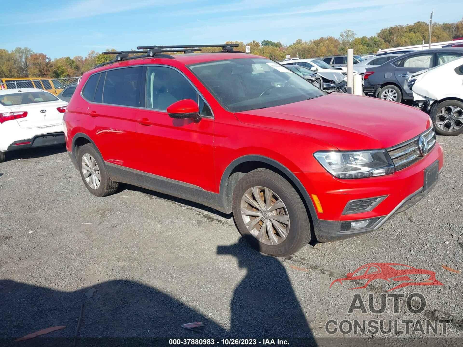 VOLKSWAGEN TIGUAN 2018 - 3VV3B7AX3JM006984