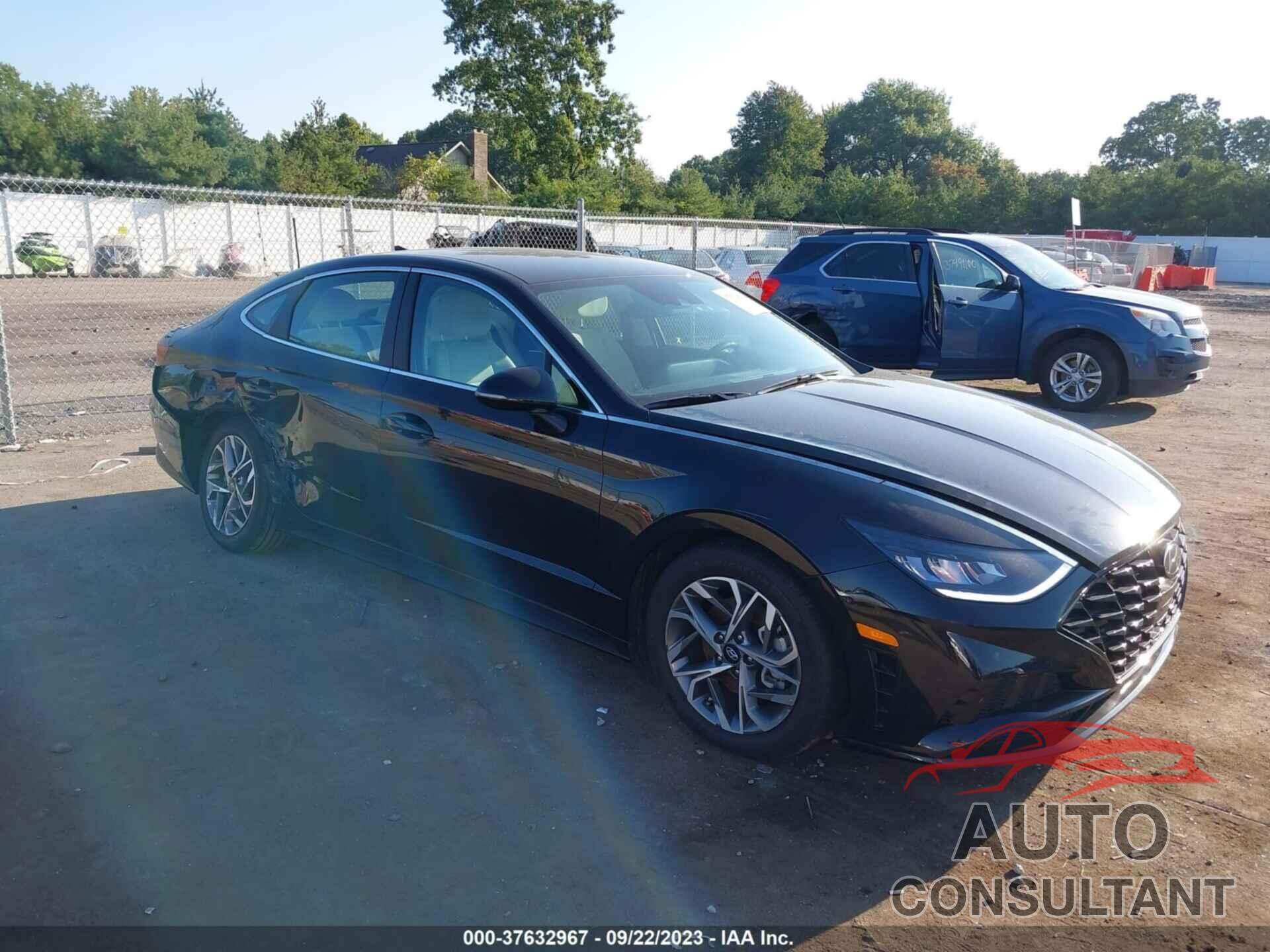 HYUNDAI SONATA 2022 - KMHL64JA5NA185704