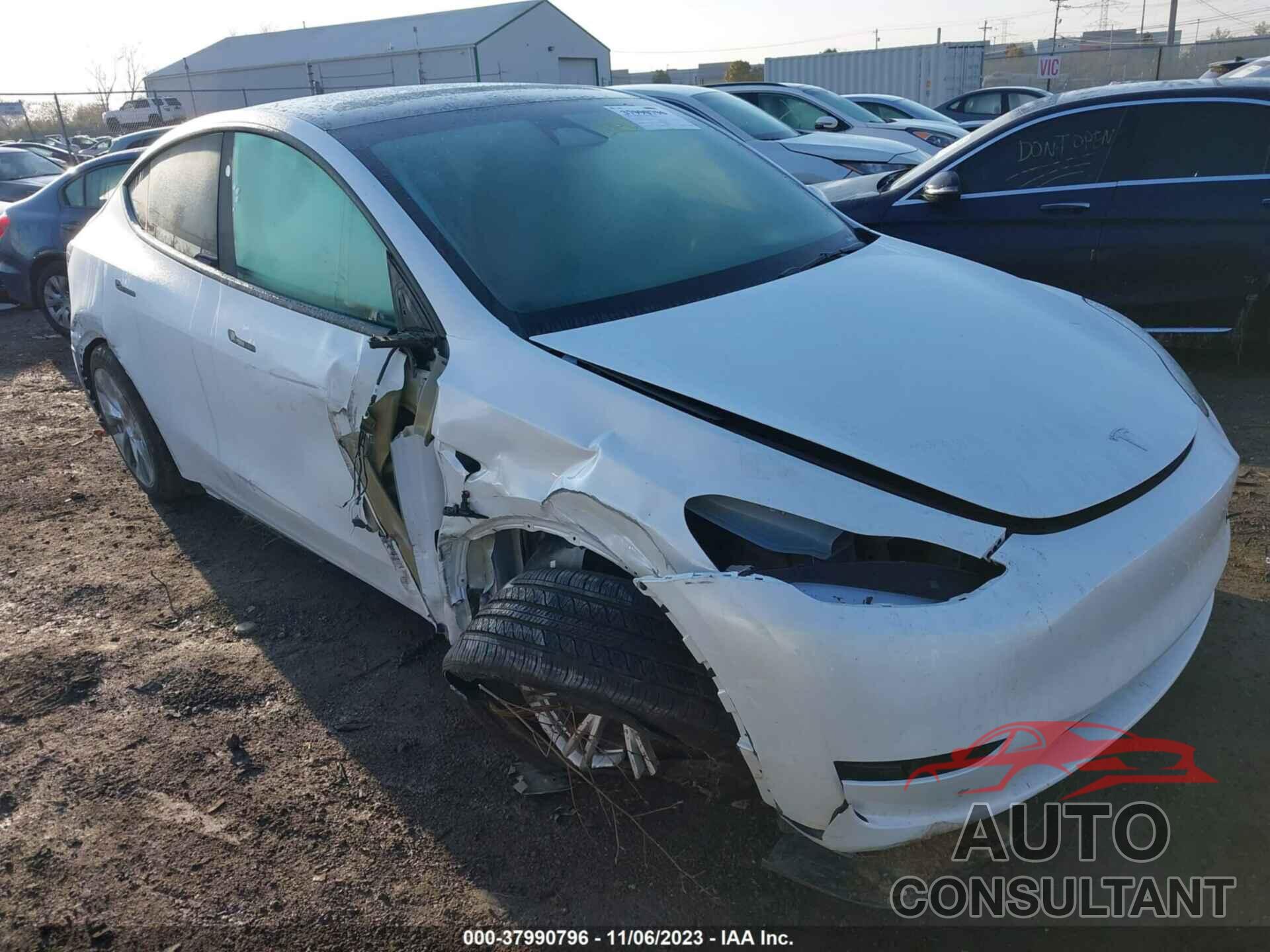 TESLA MODEL Y 2023 - 7SAYGDEE7PA142206