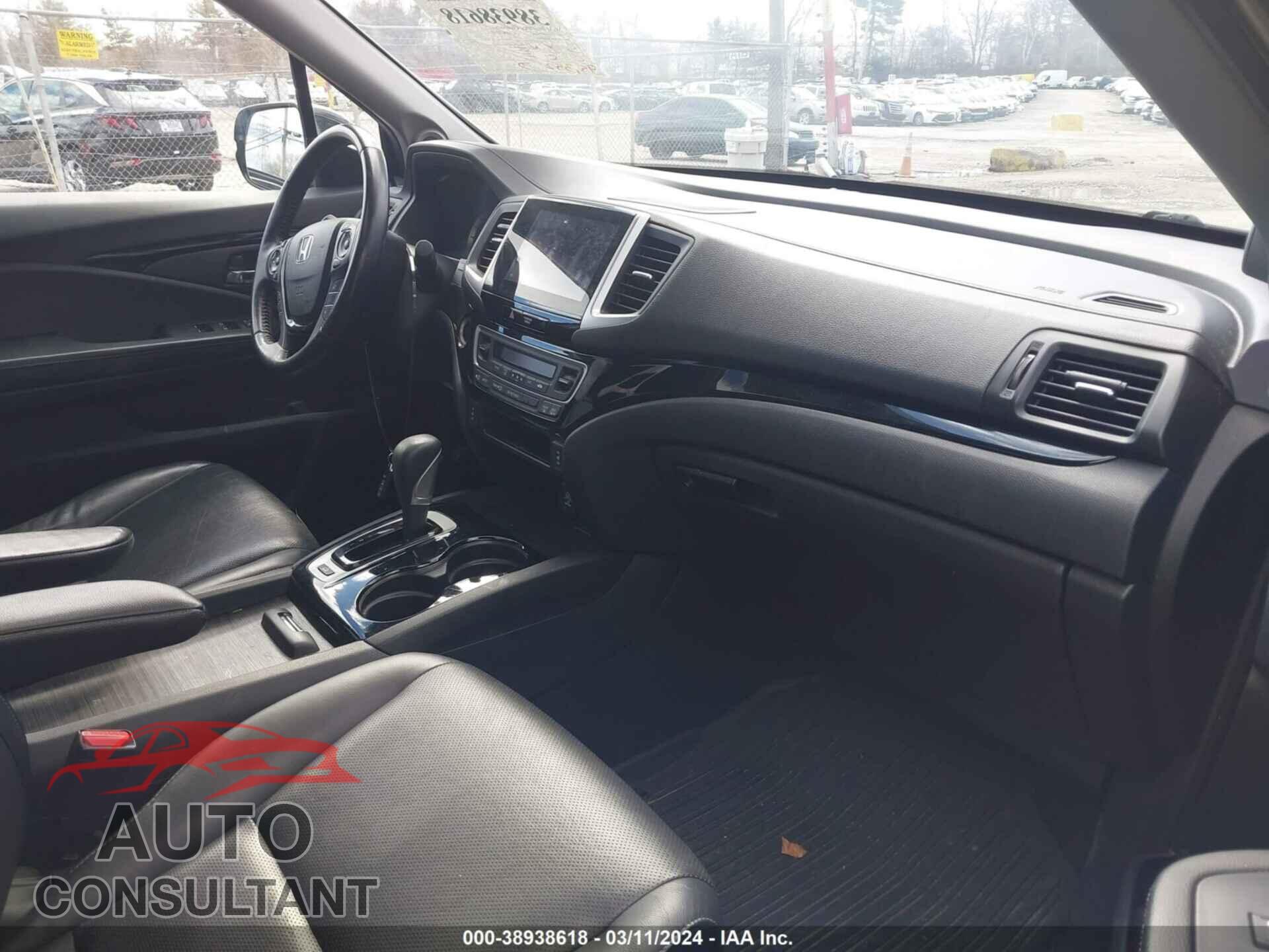 HONDA RIDGELINE 2018 - 5FPYK3F76JB016393