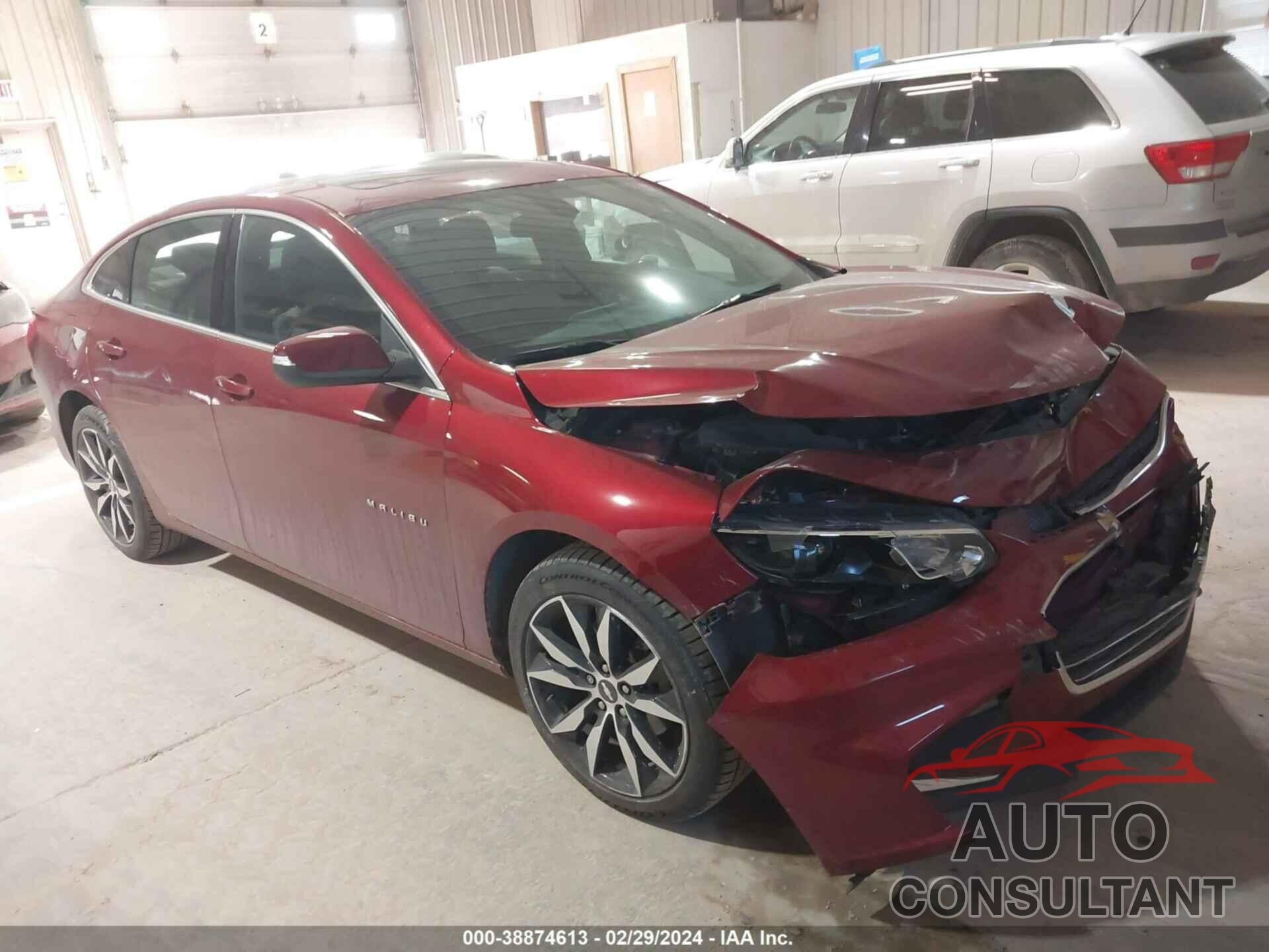 CHEVROLET MALIBU 2018 - 1G1ZD5ST6JF131313
