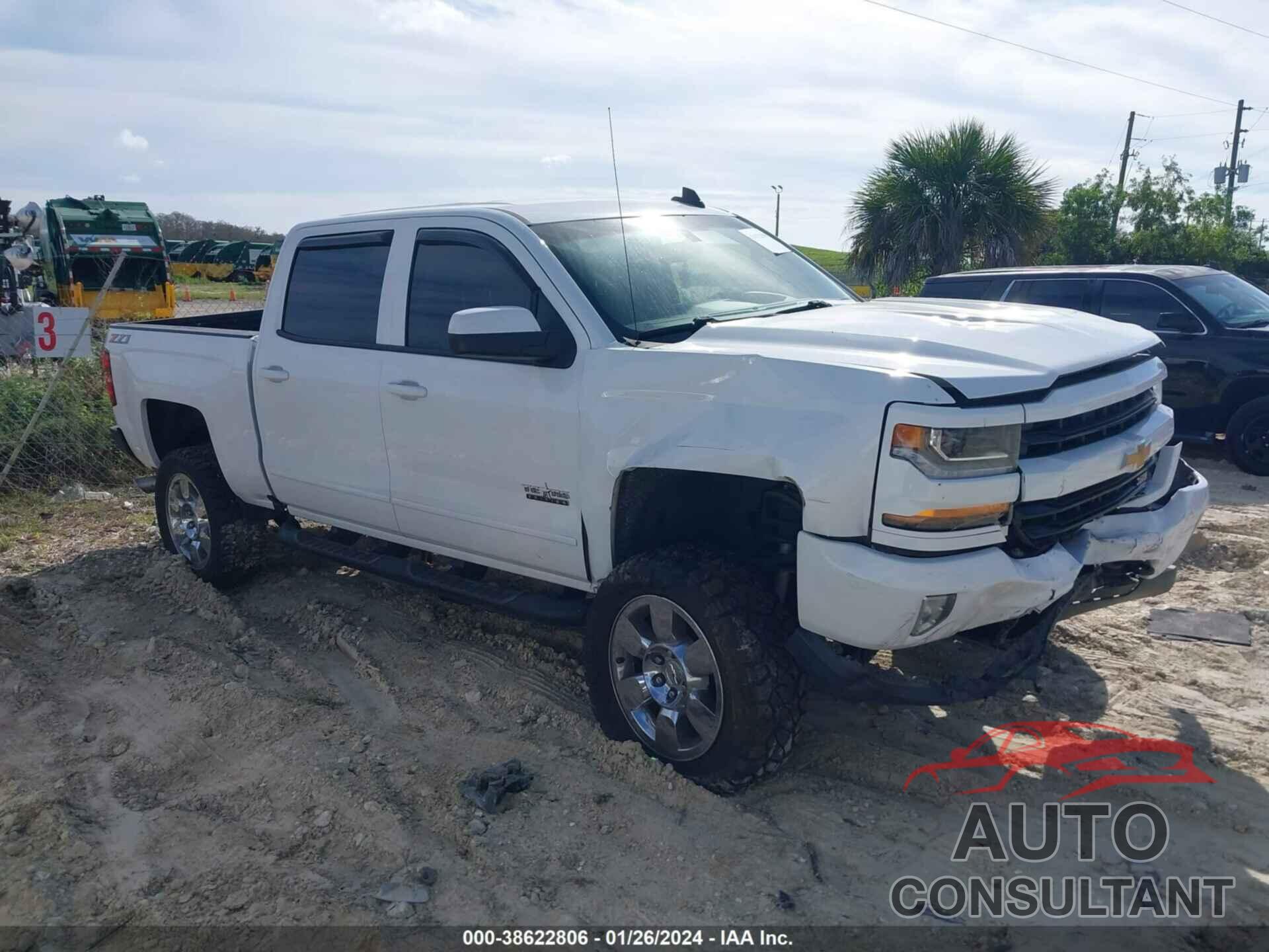 CHEVROLET SILVERADO 1500 2018 - 3GCUKREC2JG324549