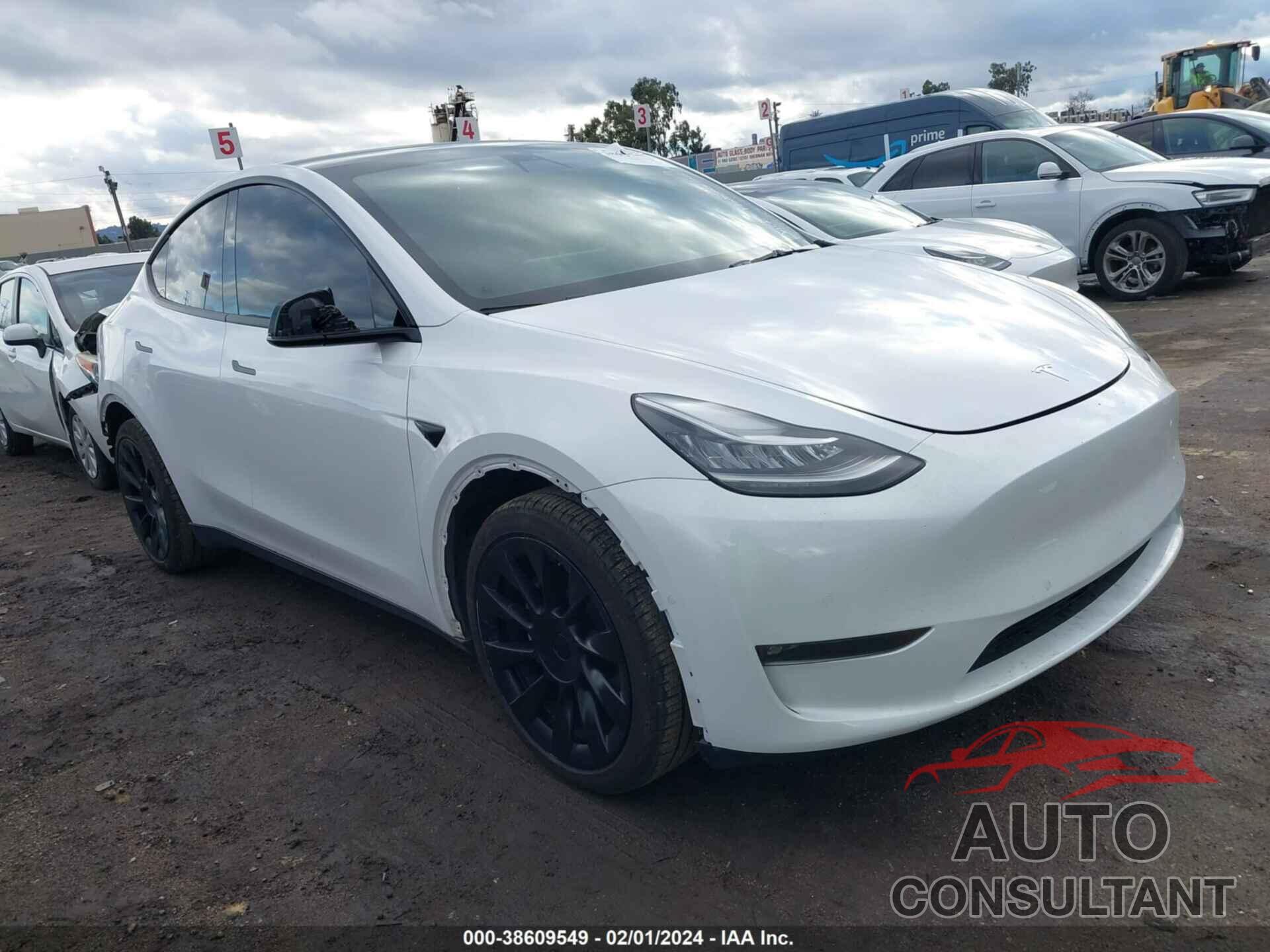 TESLA MODEL Y 2021 - 5YJYGDEE4MF218315