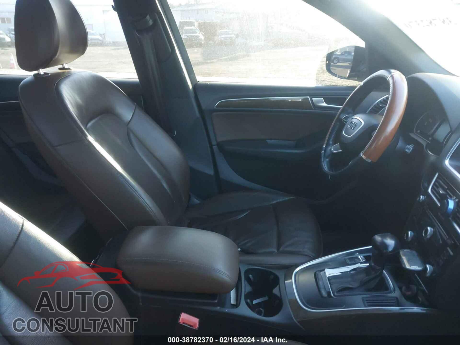 AUDI Q5 2017 - WA1C2AFP8HA041588