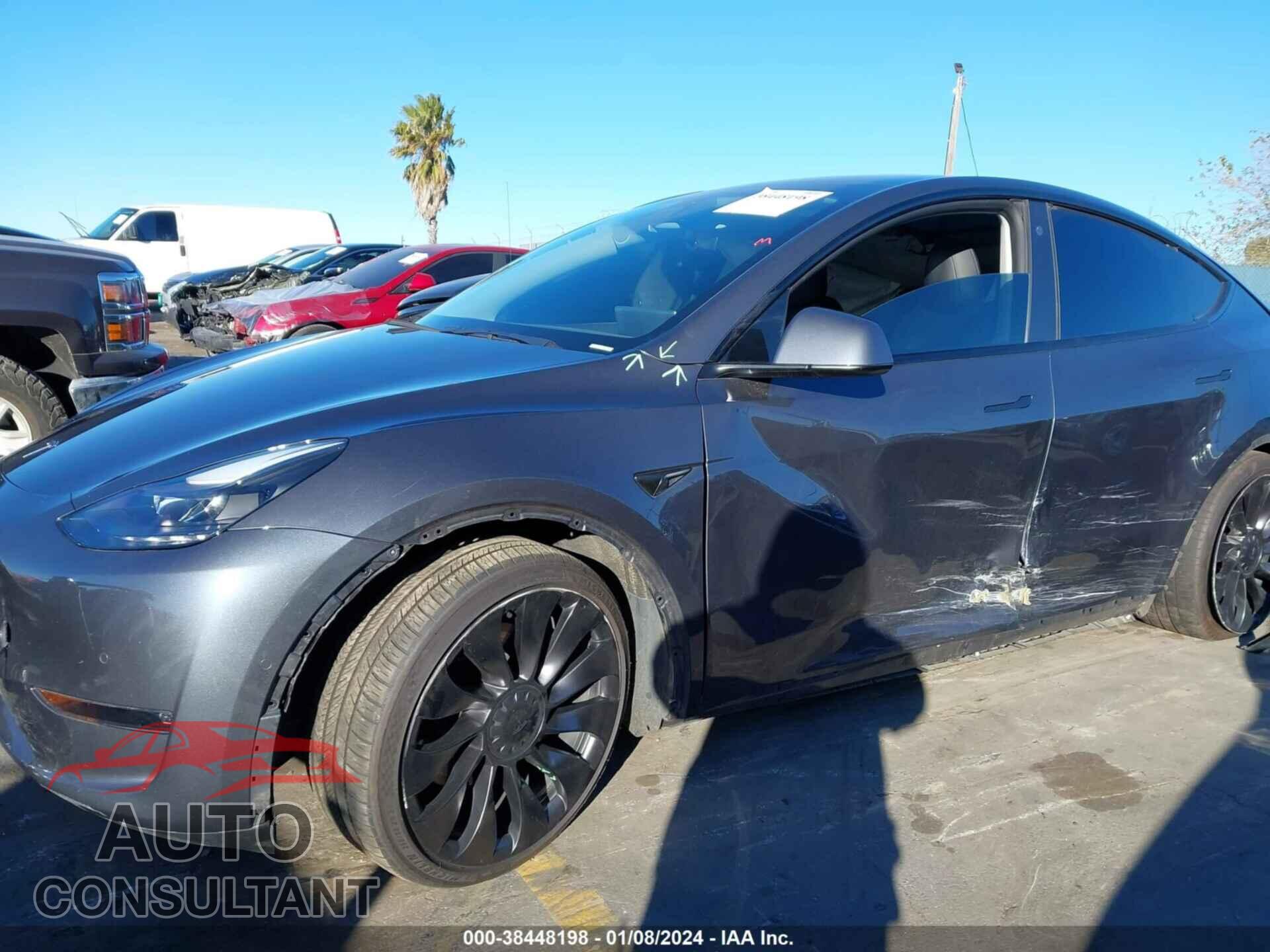 TESLA MODEL Y 2022 - 7SAYGDEF9NF404865