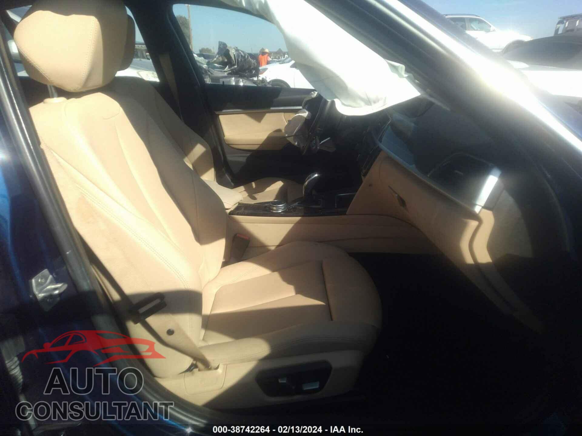 BMW 330I 2017 - WBA8B9G5XHNU51158