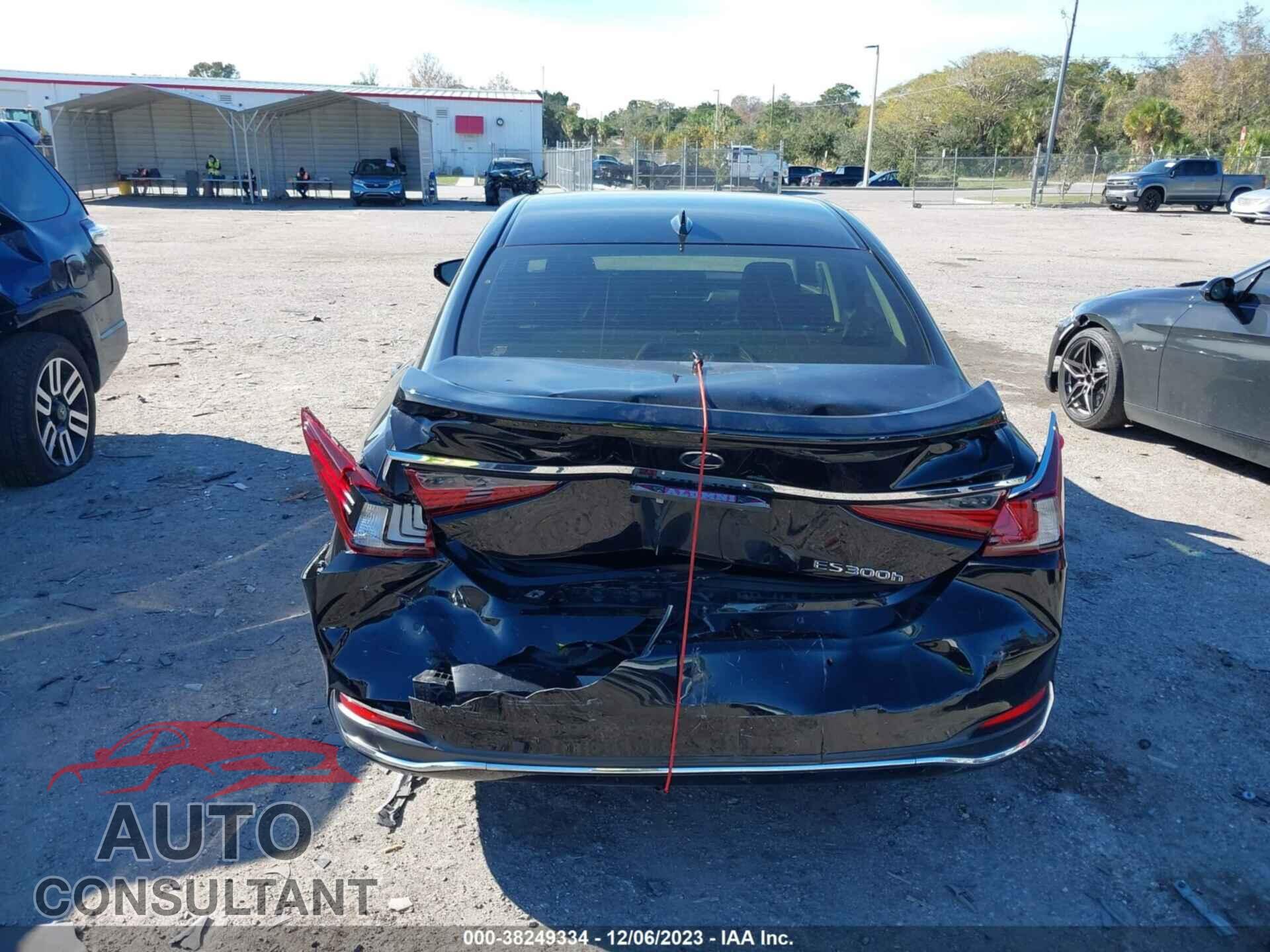 LEXUS ES 2019 - JTHB21B17K2002204