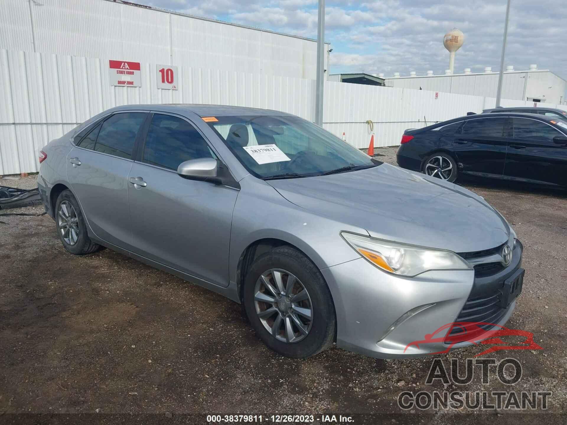 TOYOTA CAMRY 2015 - 4T4BF1FK2FR514067