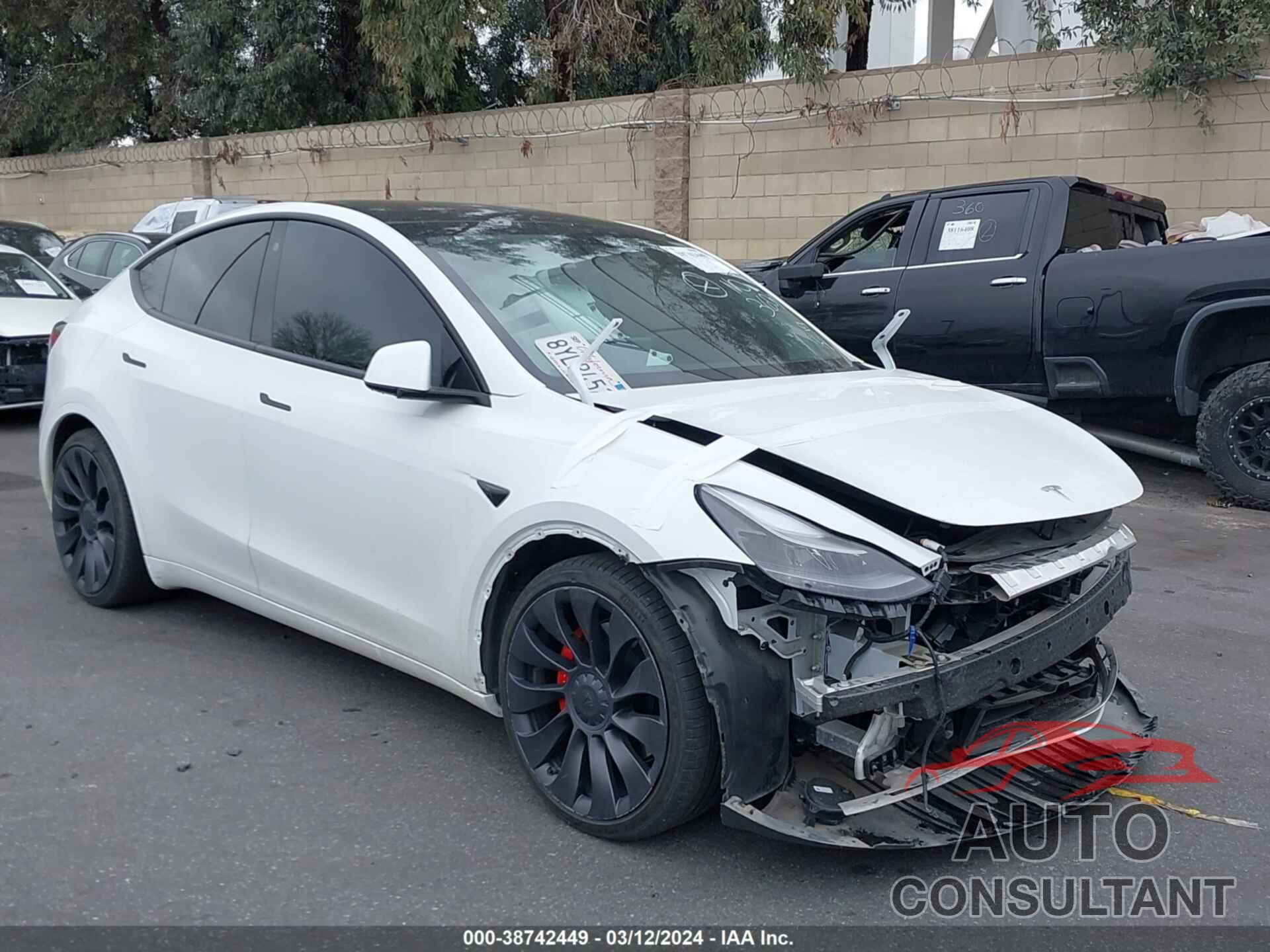 TESLA MODEL Y 2021 - 5YJYGDEF2MF269773