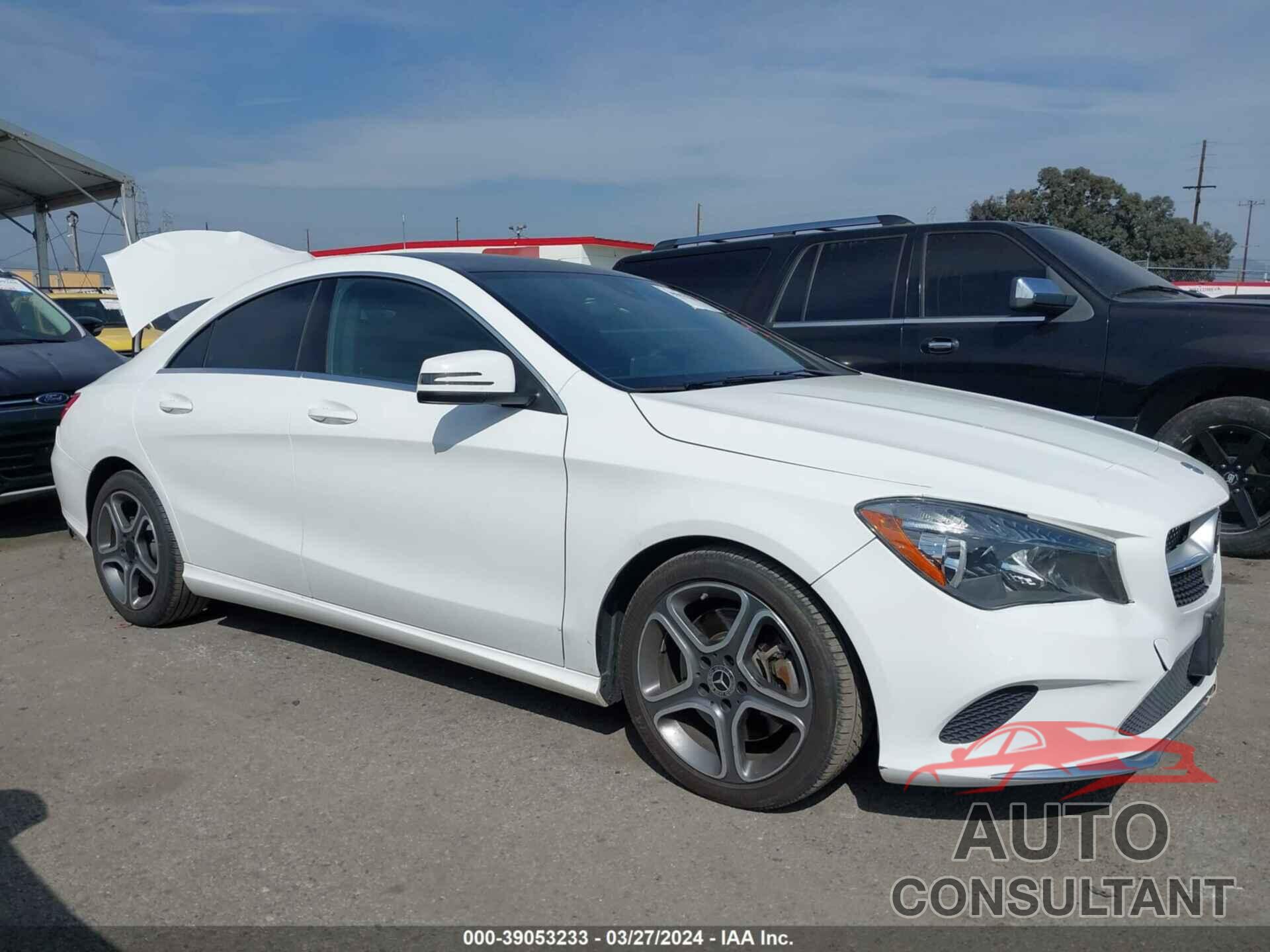 MERCEDES-BENZ CLA 250 2019 - WDDSJ4EB6KN752787