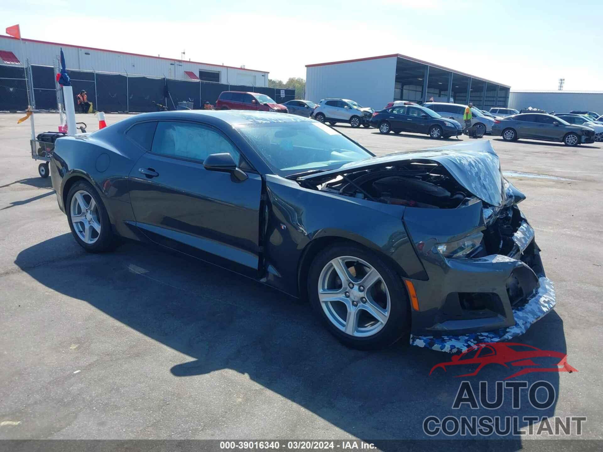 CHEVROLET CAMARO 2018 - 1G1FB1RS4J0172007