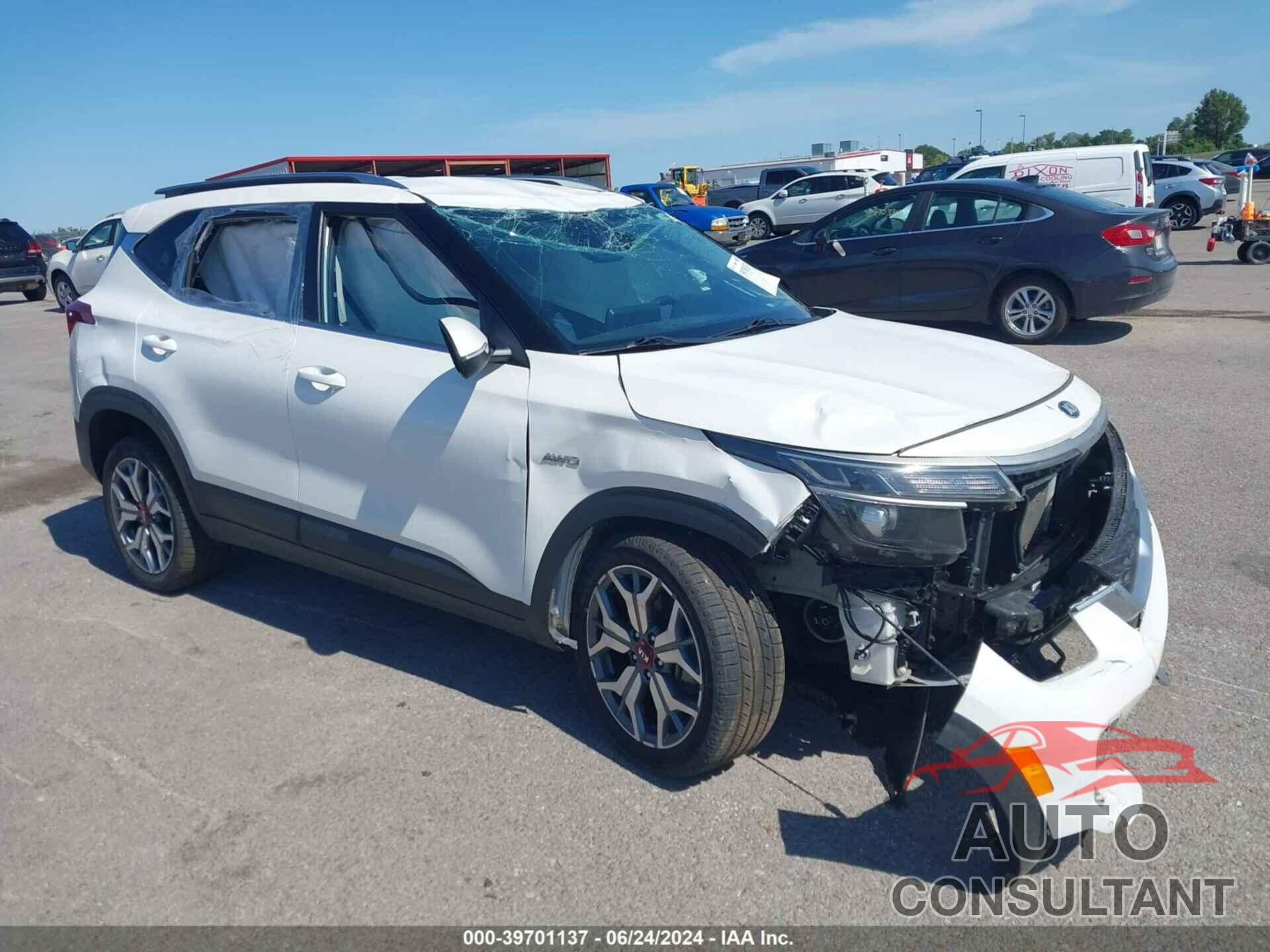 KIA SELTOS 2021 - KNDEUCA2XM7094400