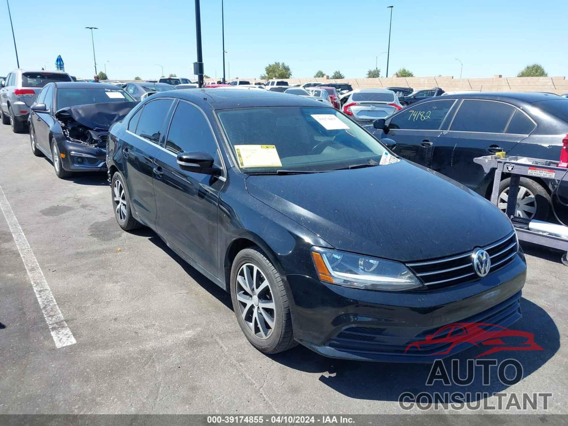 VOLKSWAGEN JETTA 2017 - 3VWDB7AJ8HM402009