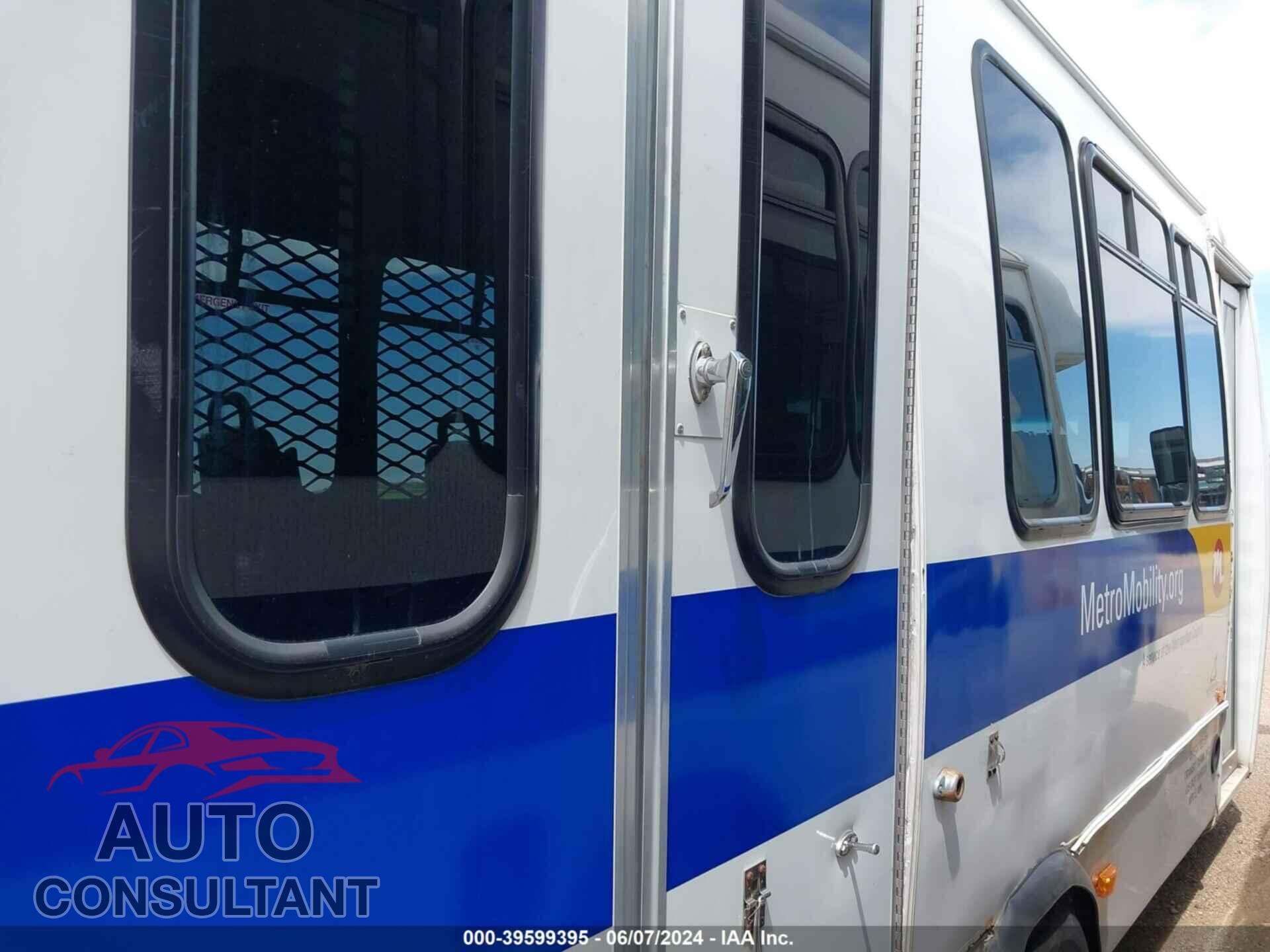 FORD E-450 CUTAWAY 2017 - 1FDFE4FS3HDC36475