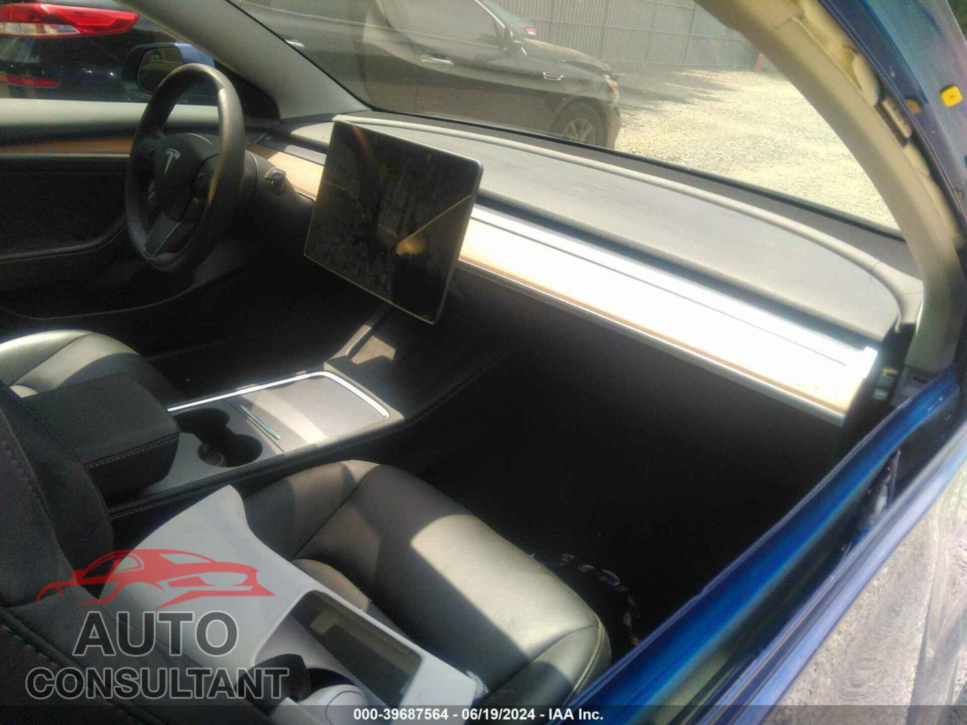 TESLA MODEL 3 2021 - 5YJ3E1EB9MF044665