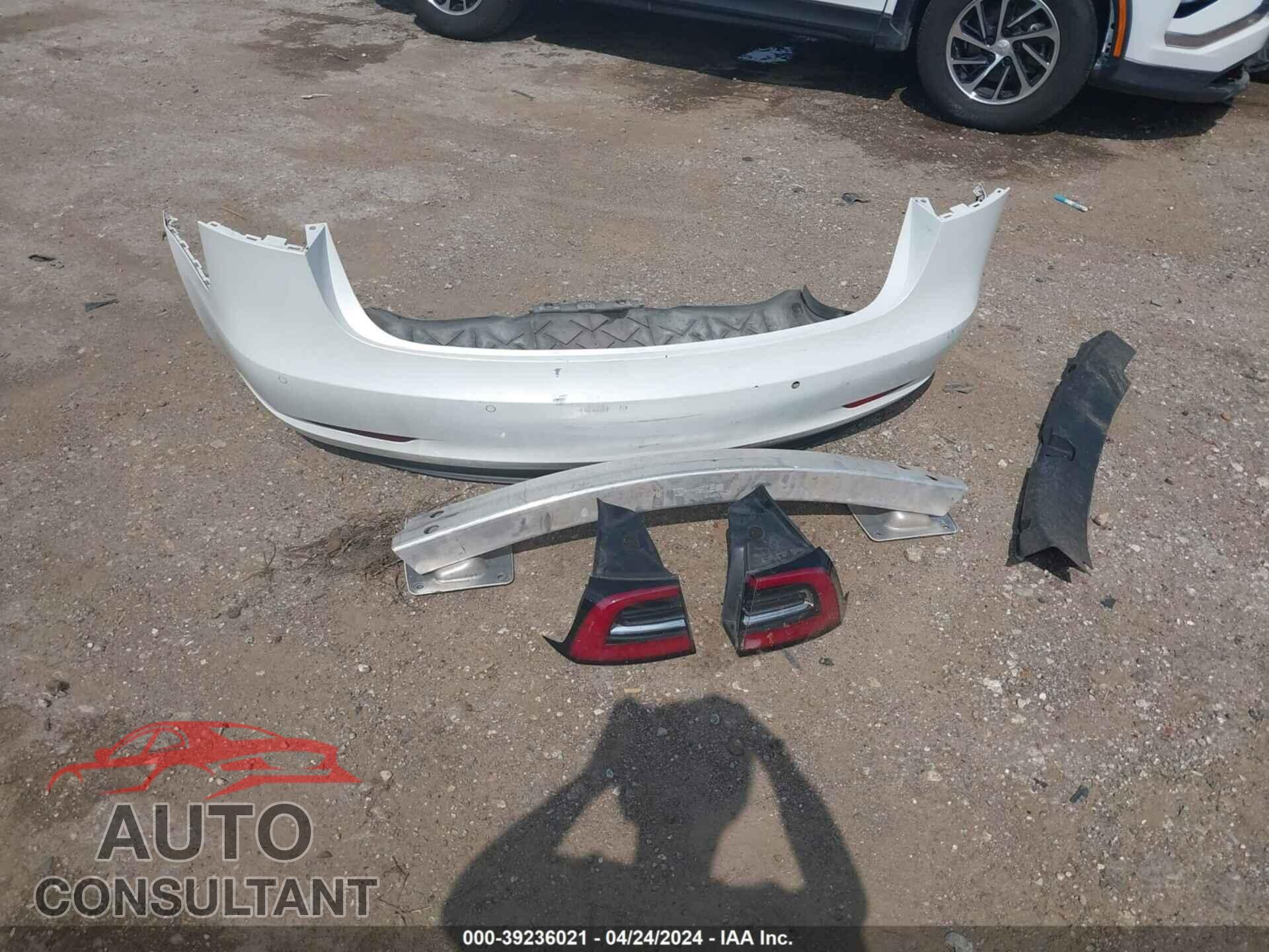 TESLA MODEL 3 2019 - 5YJ3E1EA8KF332875