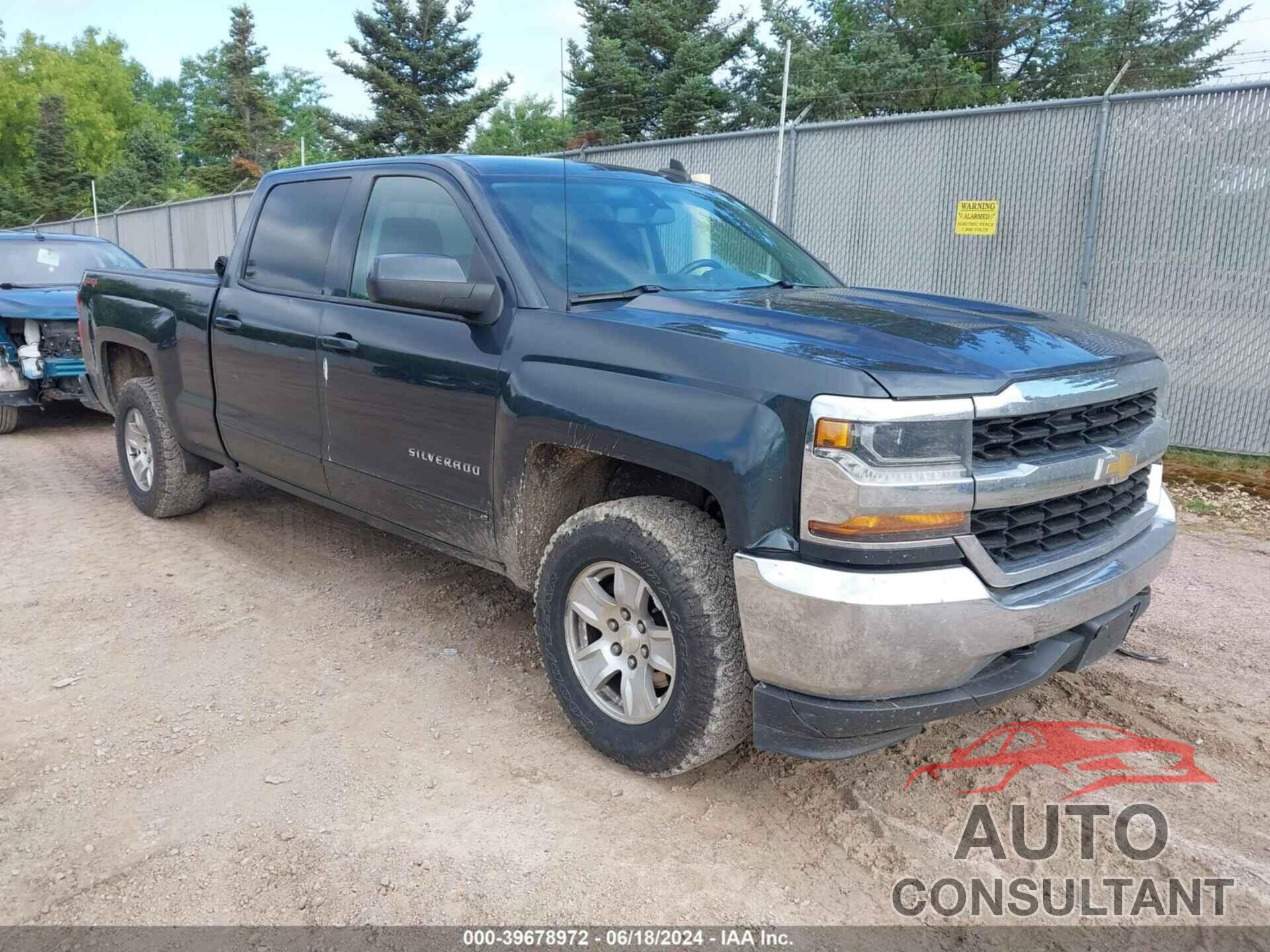 CHEVROLET SILVERADO 1500 2017 - 1GCUKREC3HF174057