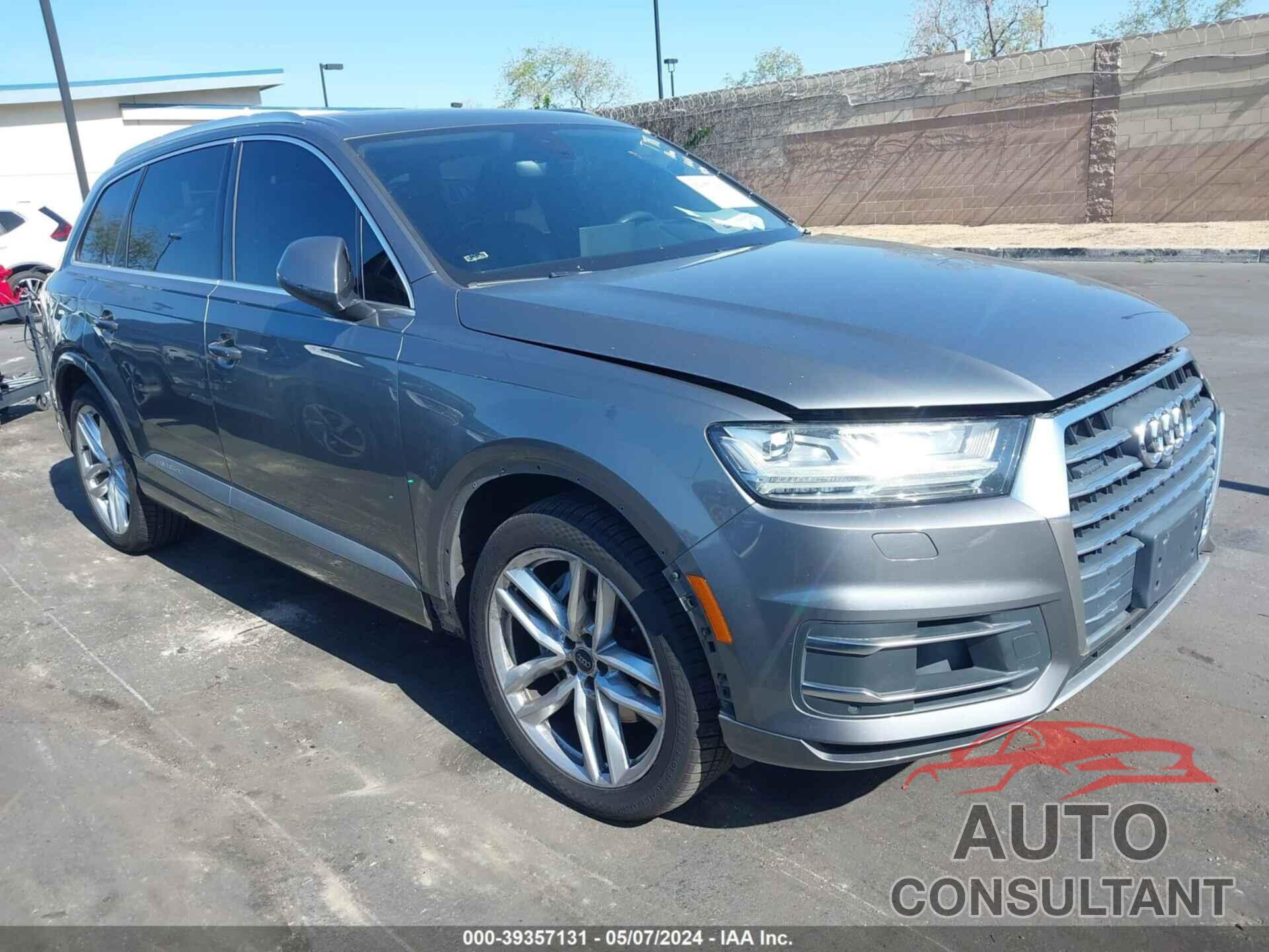 AUDI Q7 2017 - WA1VAAF78HD048468