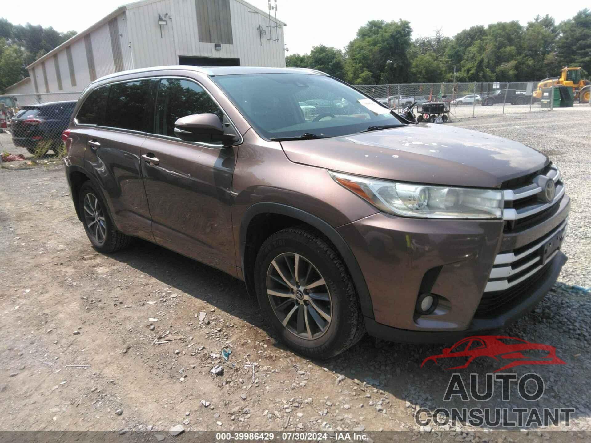 TOYOTA HIGHLANDER 2018 - 5TDJZRFH3JS803542