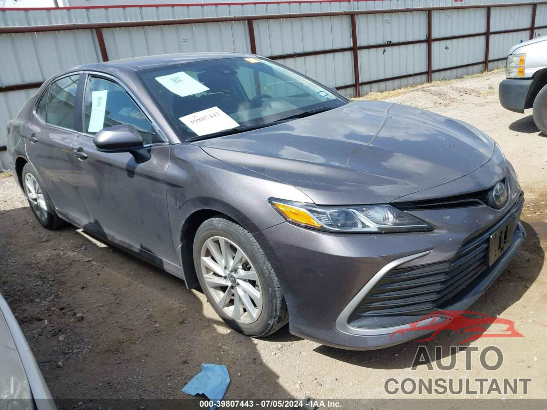 TOYOTA CAMRY 2023 - 4T1C11AK2PU772868