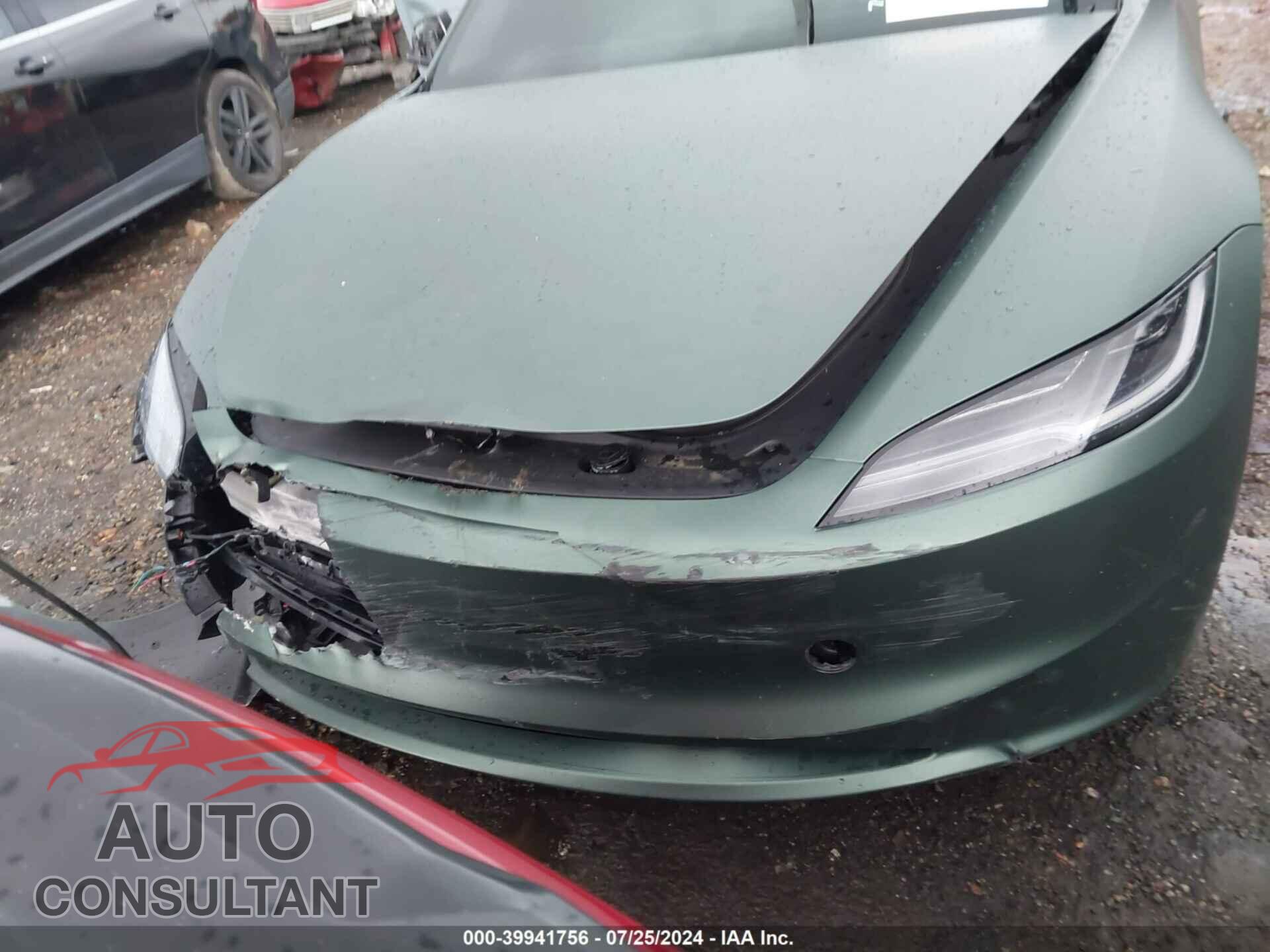 TESLA MODEL 3 2024 - 5YJ3E1EA0RF734836