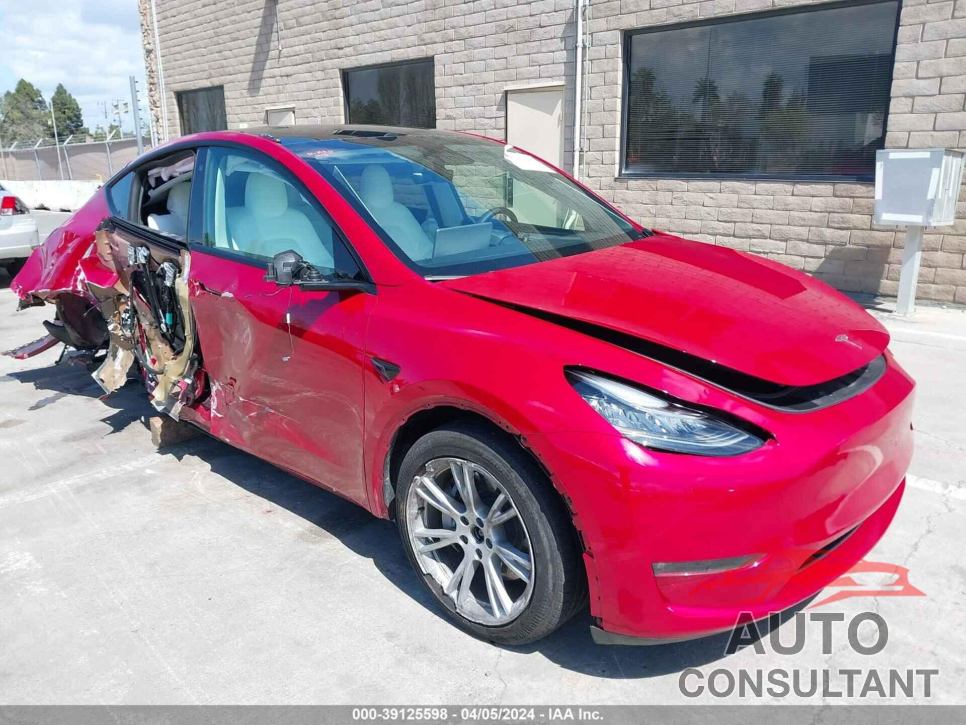 TESLA MODEL Y 2023 - 7SAYGDEE3PF616588