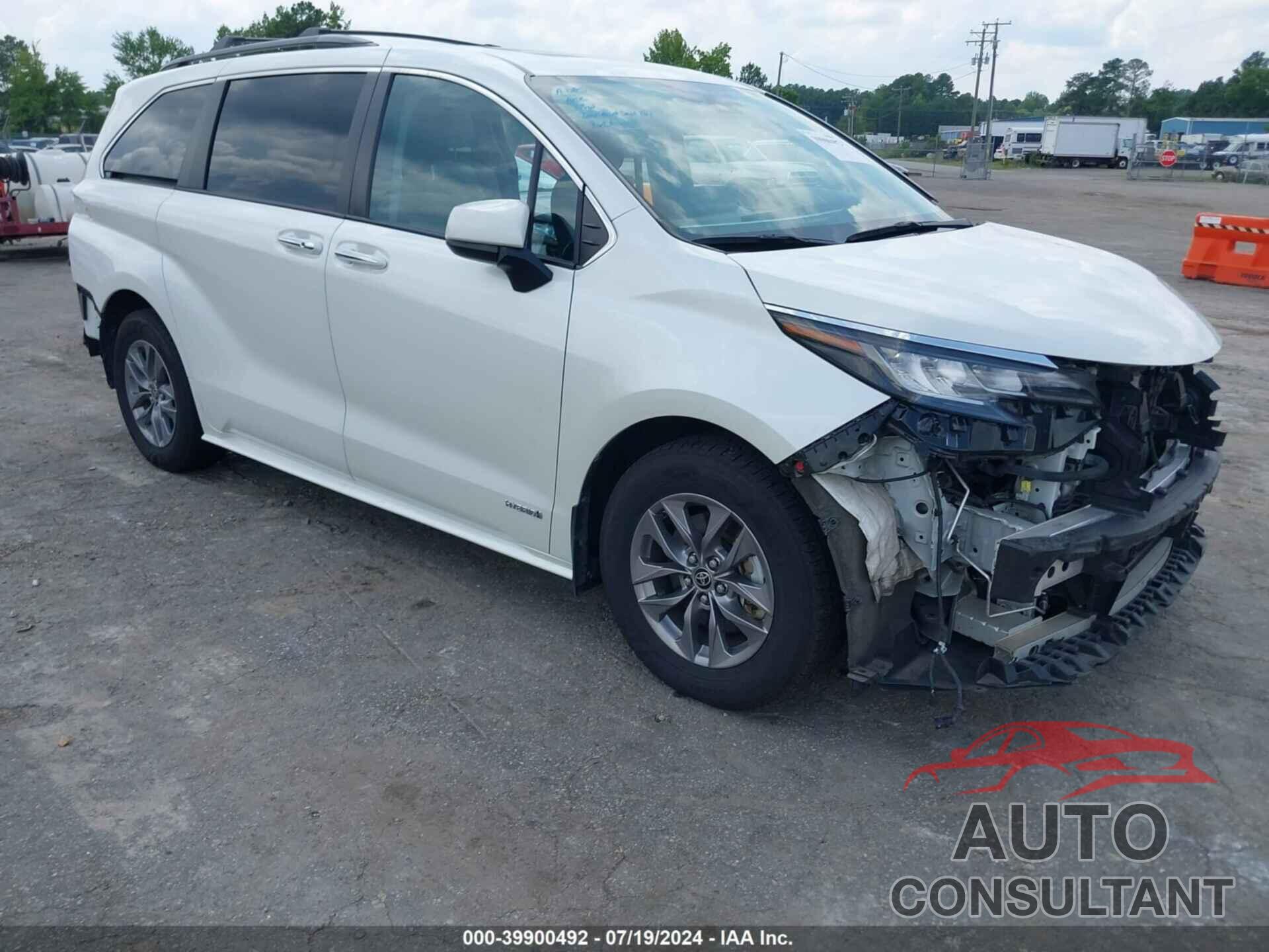 TOYOTA SIENNA 2021 - 5TDJRKEC1MS046402