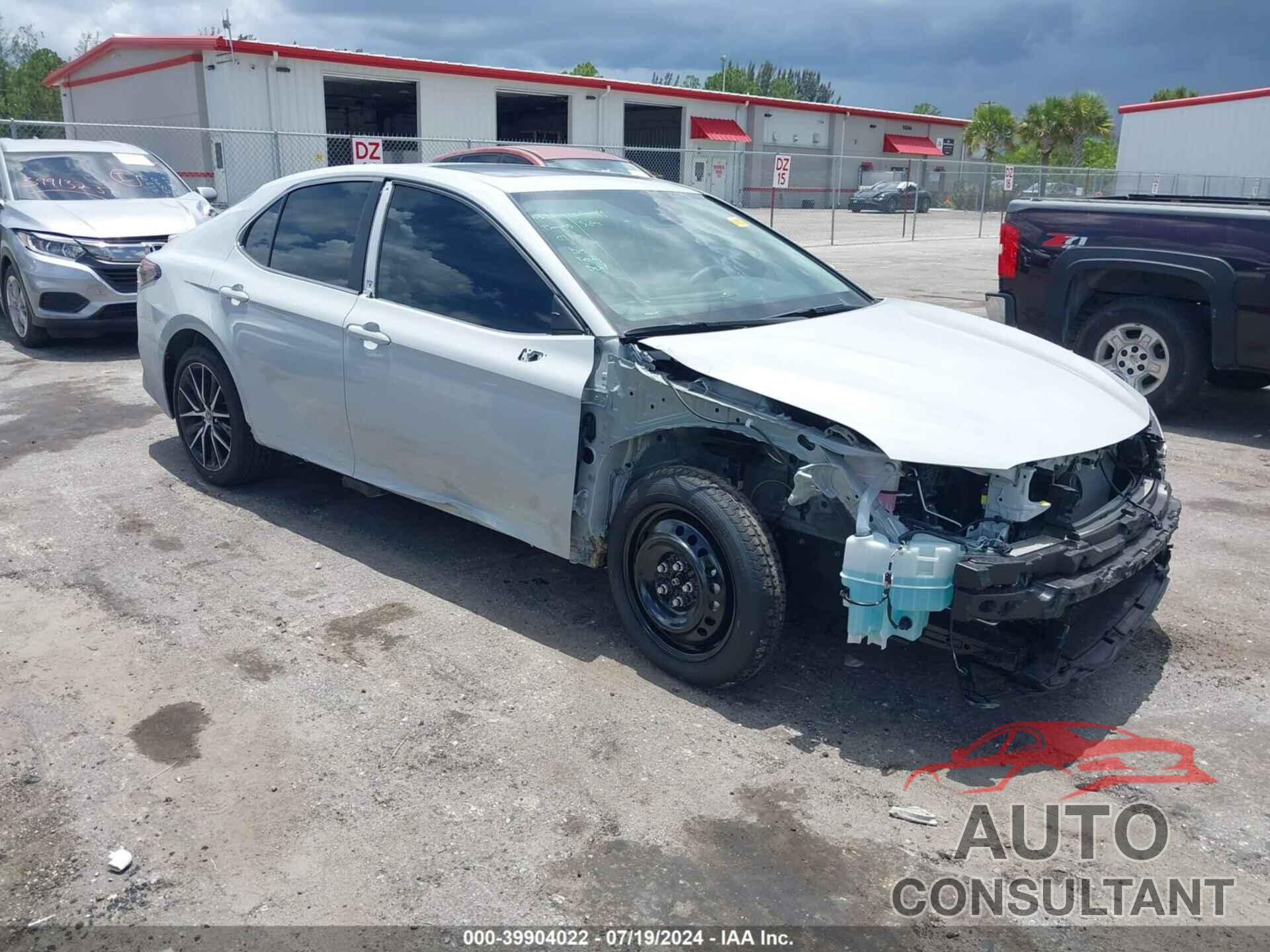 TOYOTA CAMRY 2024 - 4T1T11AK0RU263347