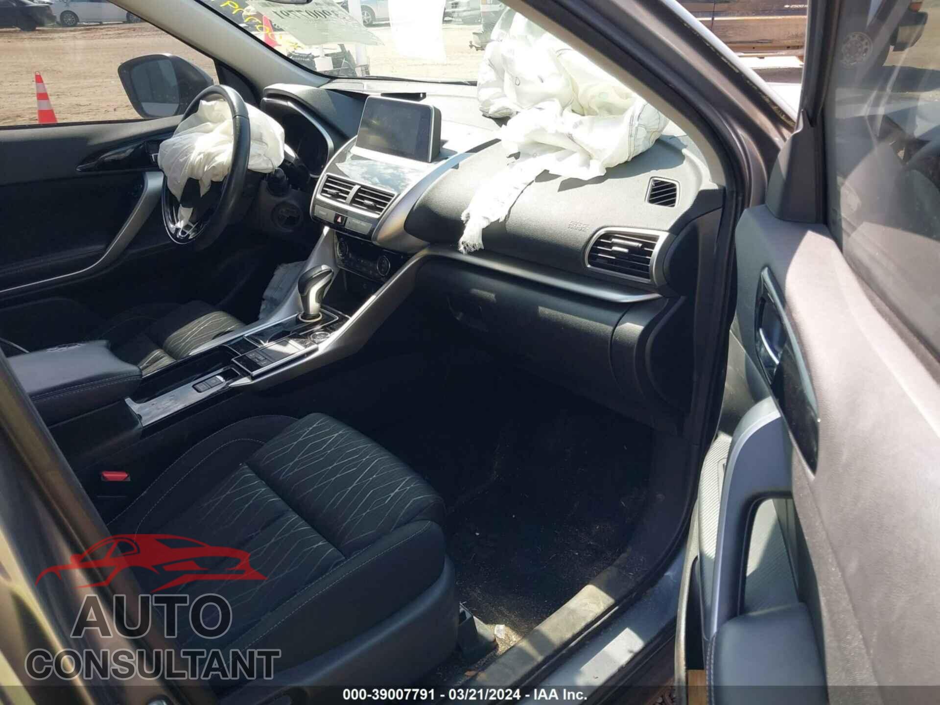 MITSUBISHI ECLIPSE CROSS 2018 - JA4AT5AA7JZ042463