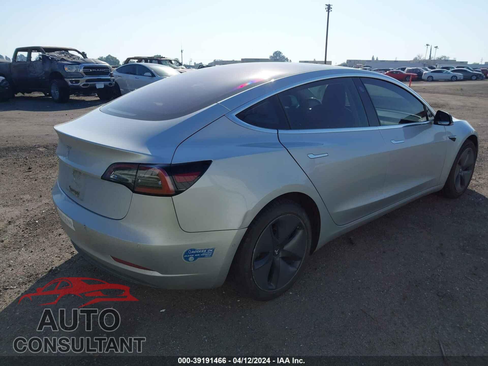 TESLA MODEL 3 2017 - 5YJ3E1EA3HF000223
