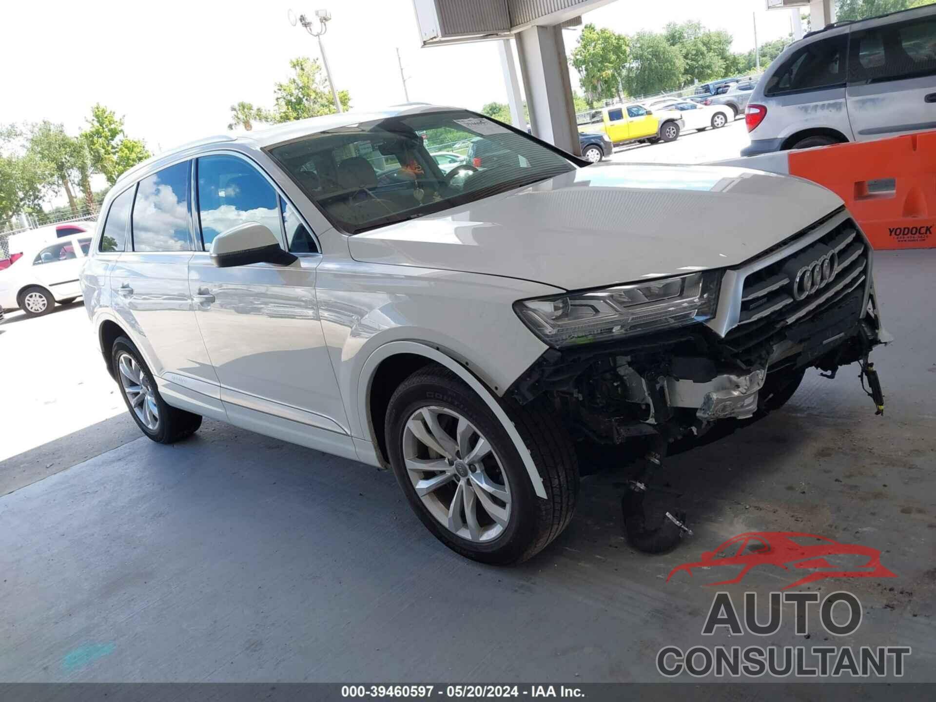 AUDI Q7 2019 - WA1LHAF79KD023430