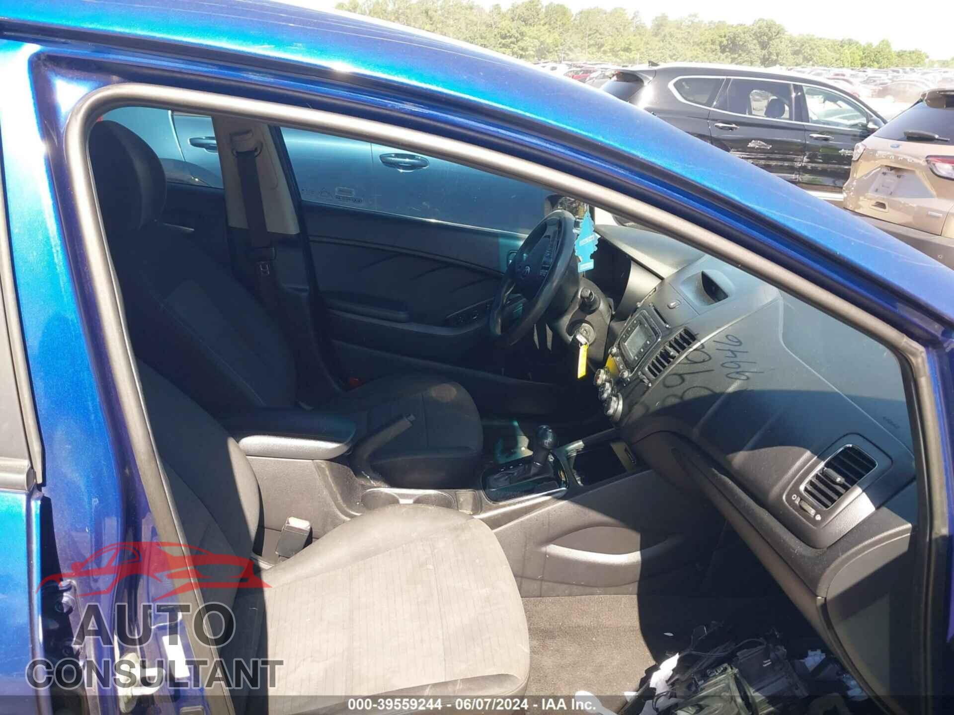 KIA FORTE 2017 - 3KPFL4A78HE139946