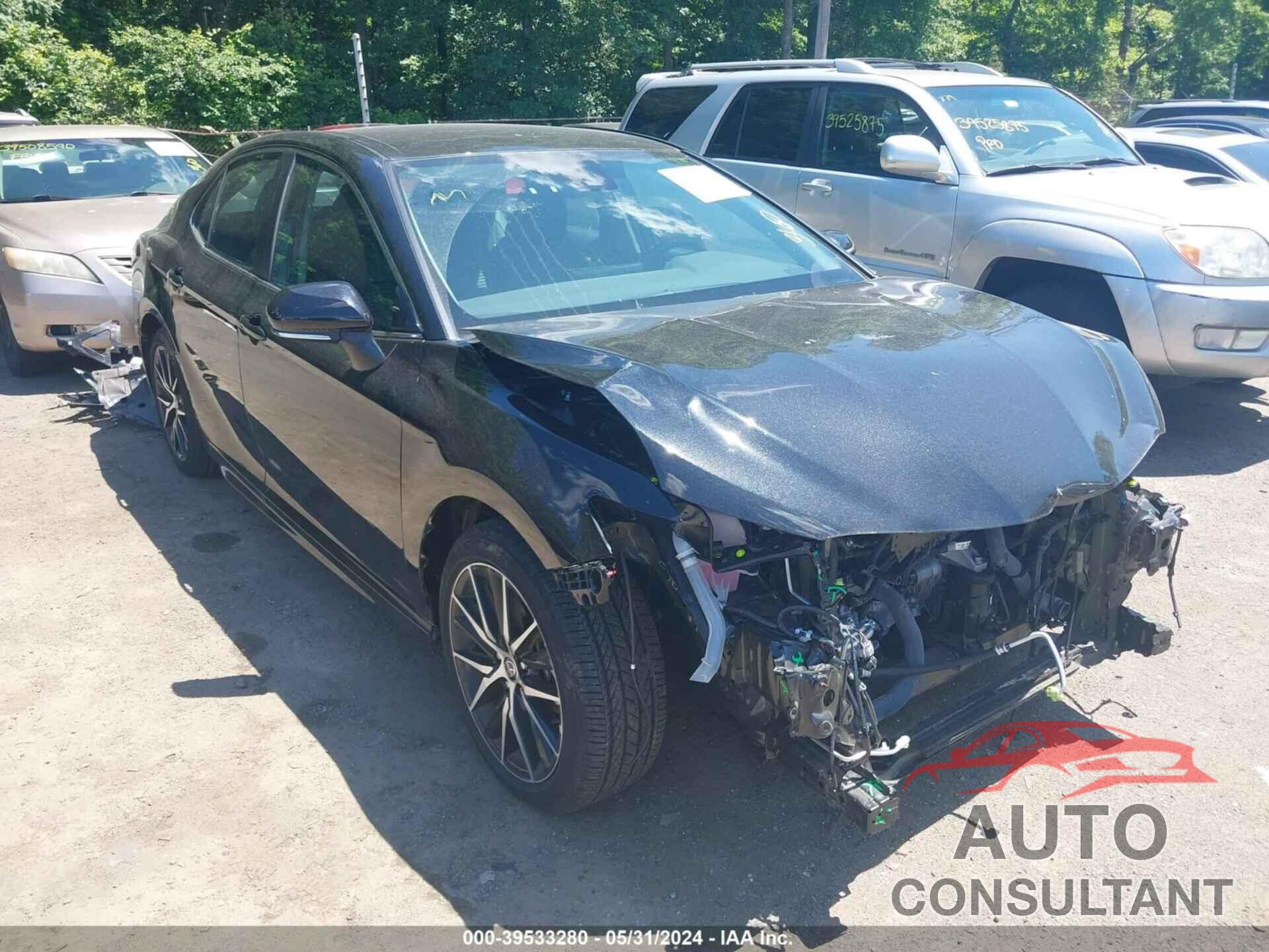 TOYOTA CAMRY 2022 - 4T1G11AK6NU627721