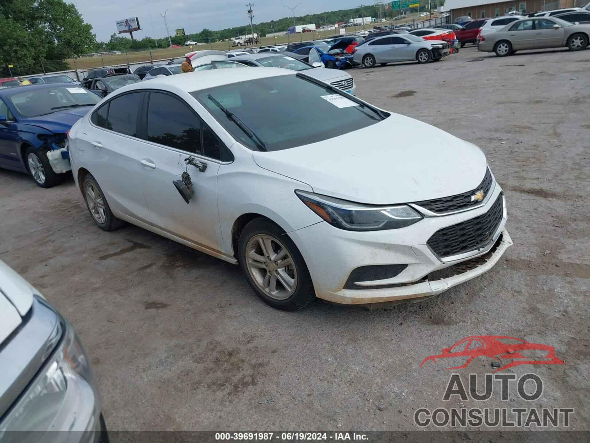 CHEVROLET CRUZE 2017 - 1G1BE5SM6H7255271