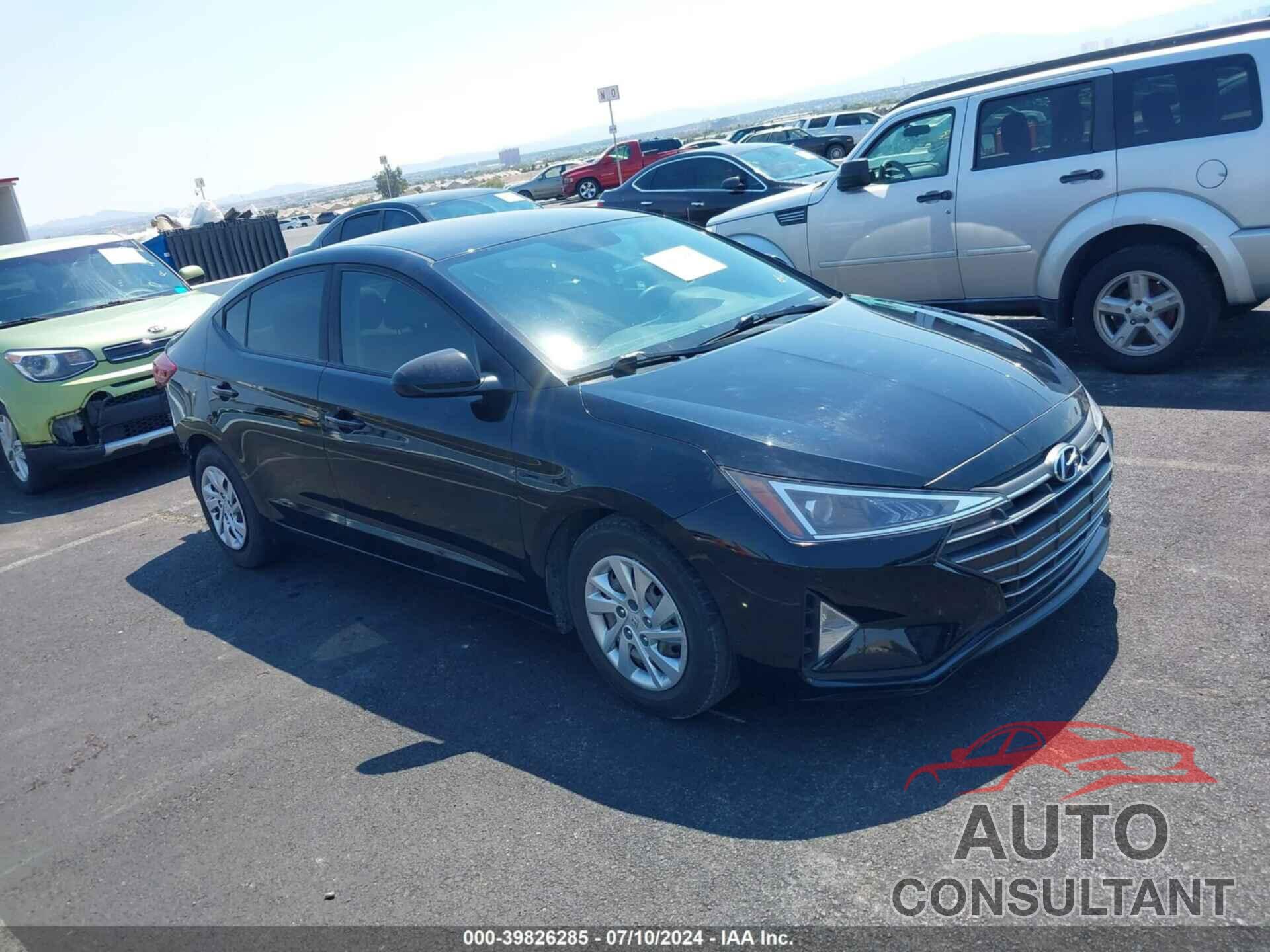 HYUNDAI ELANTRA 2019 - KMHD74LF0KU847385