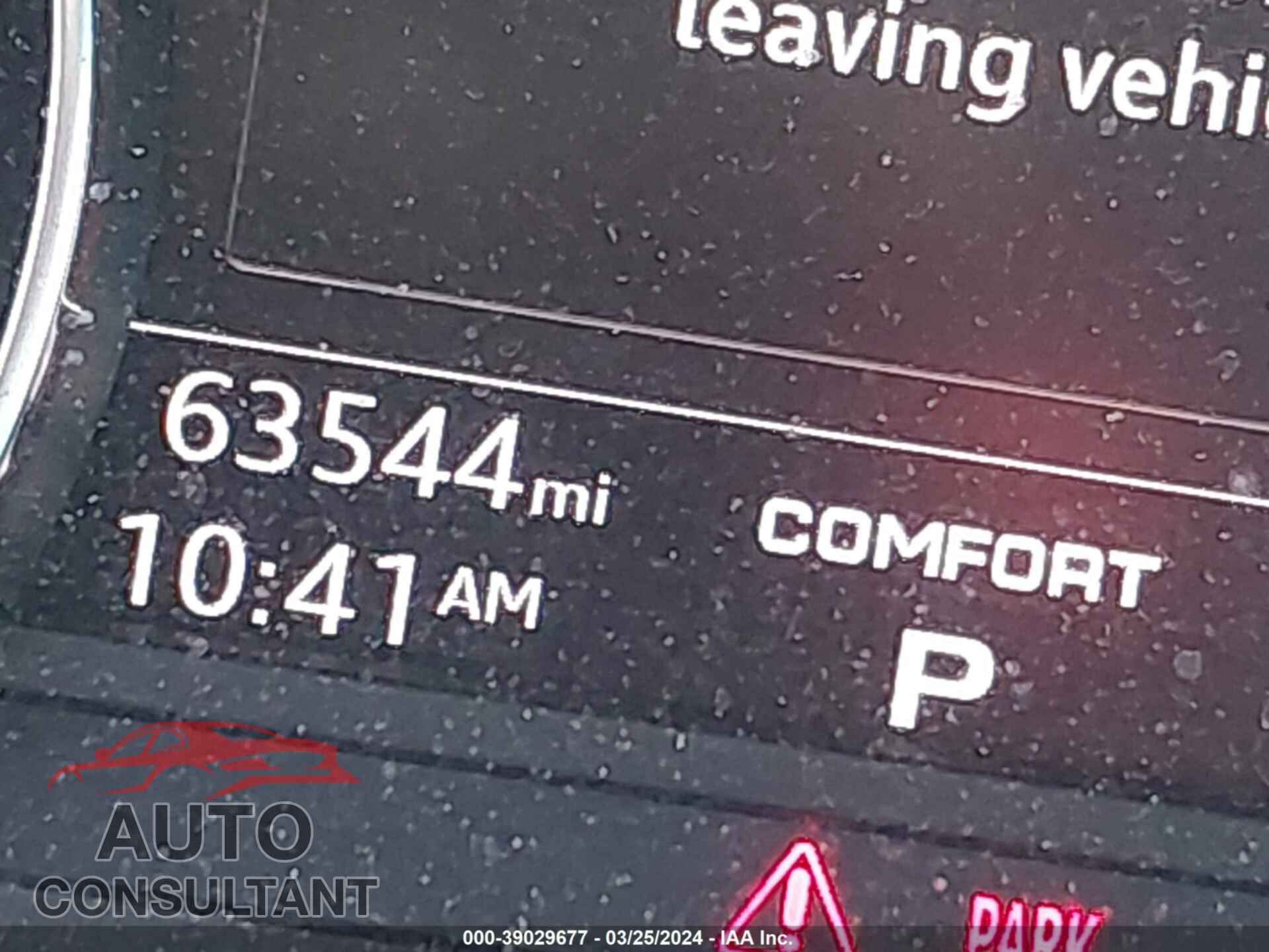 AUDI A4 2019 - WAUDNAF42KN017209