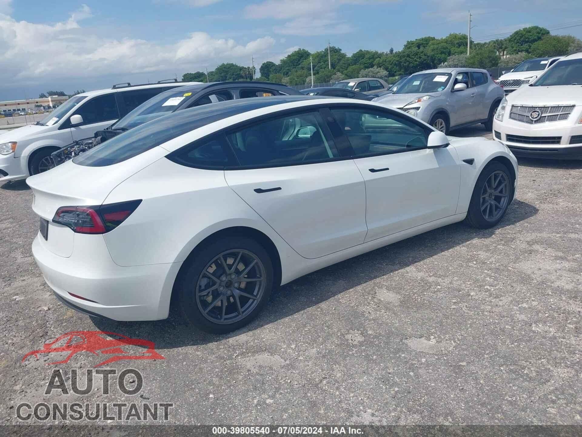 TESLA MODEL 3 2023 - 5YJ3E1EA5PF570612