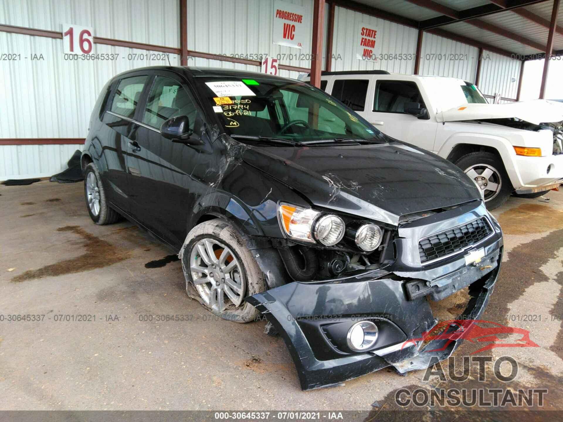 CHEVROLET SONIC 2016 - 1G1JD6SB9G4153997