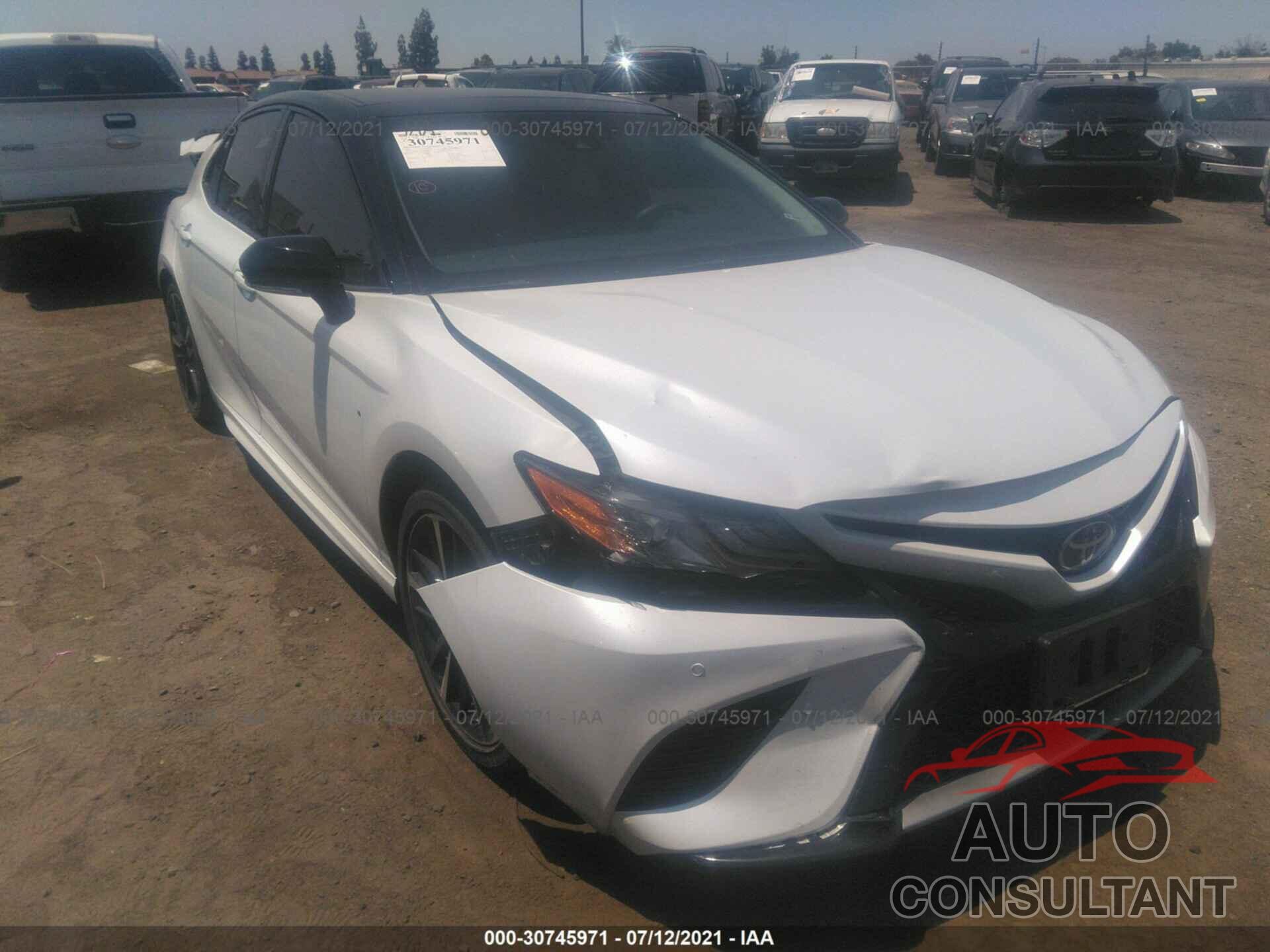TOYOTA CAMRY 2018 - 4T1B61HKXJU143918