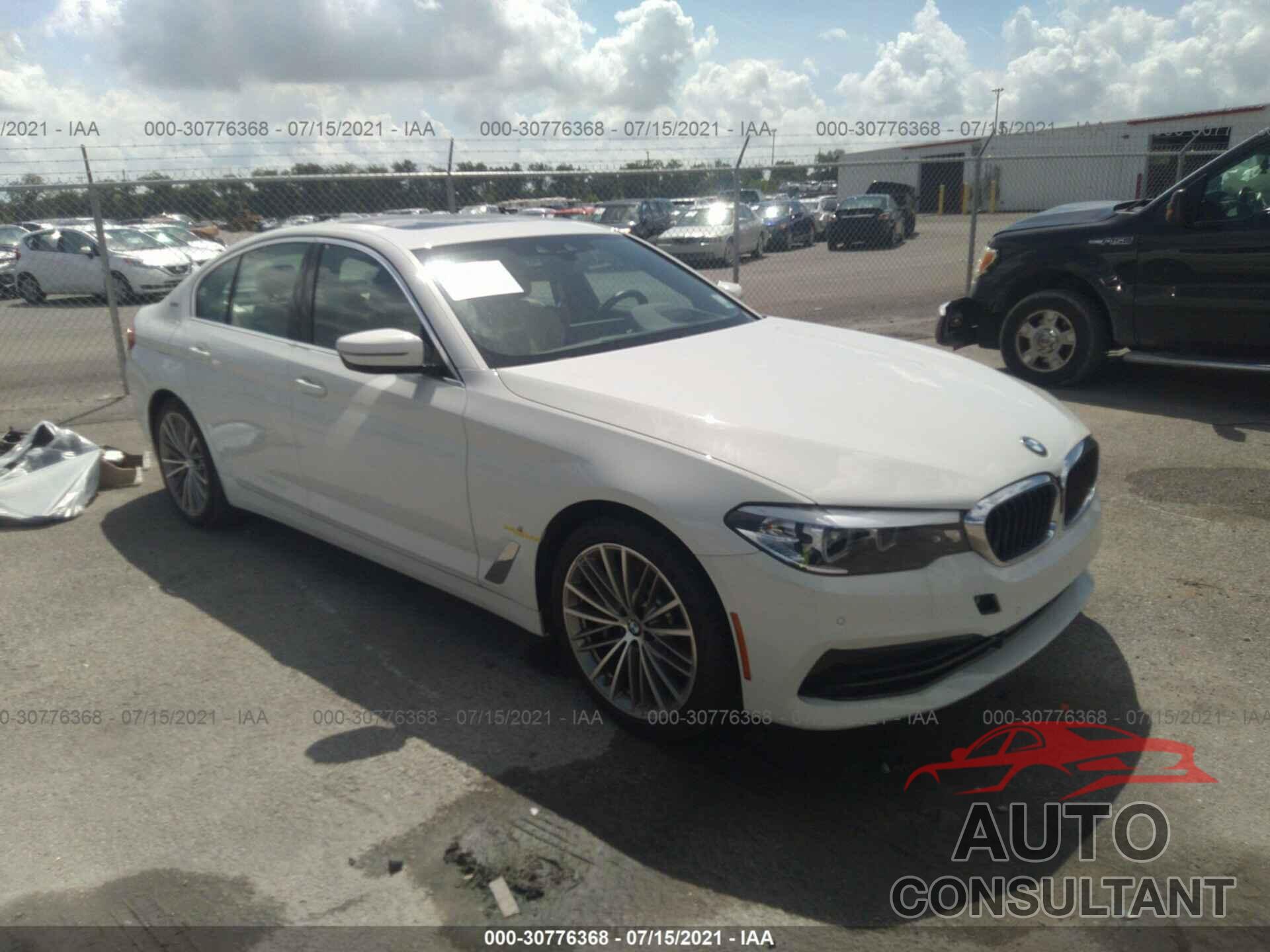 BMW 5 SERIES 2019 - WBAJA9C5XKB393071