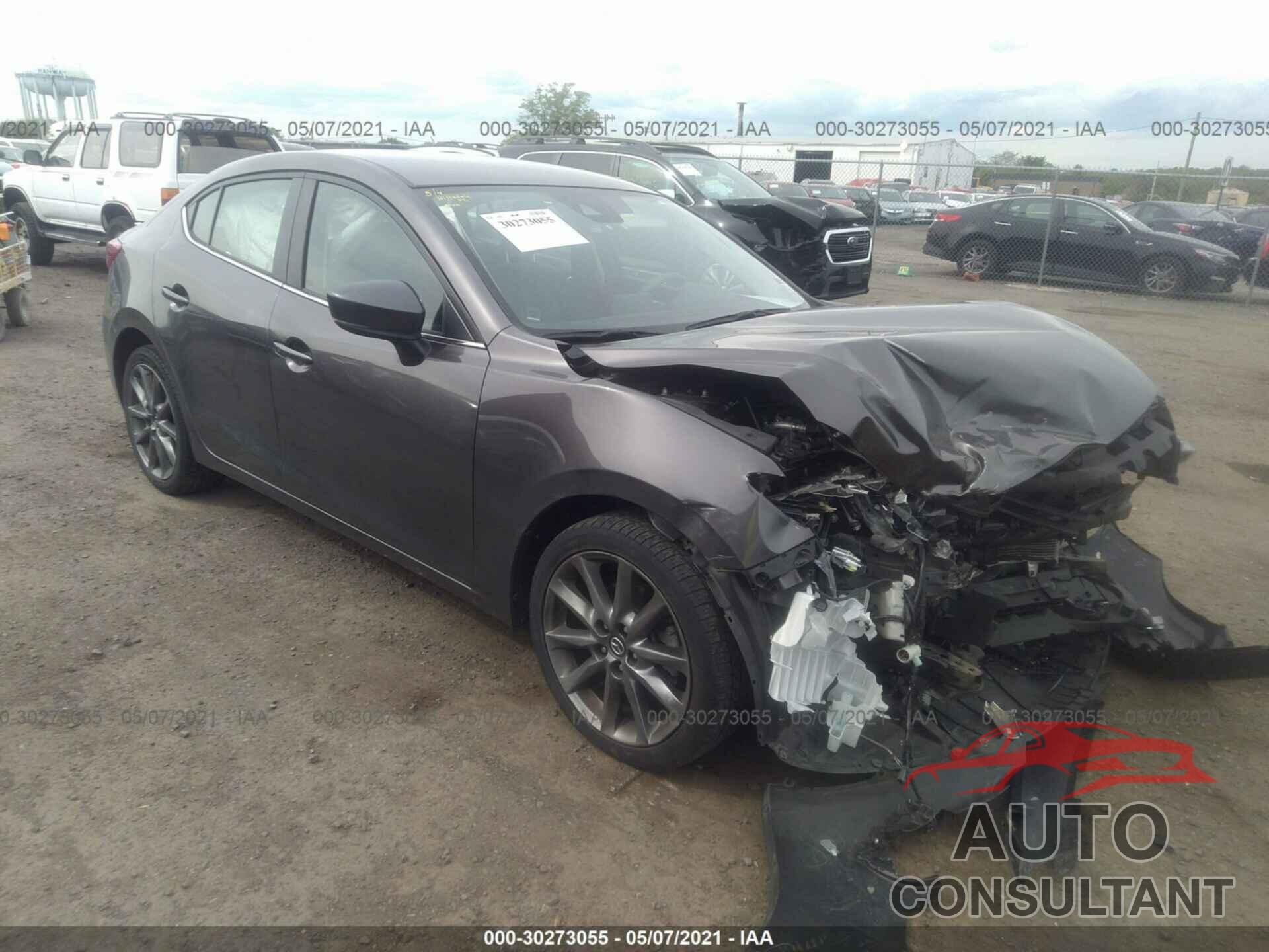 MAZDA MAZDA3 4-DOOR 2018 - 3MZBN1V38JM204950