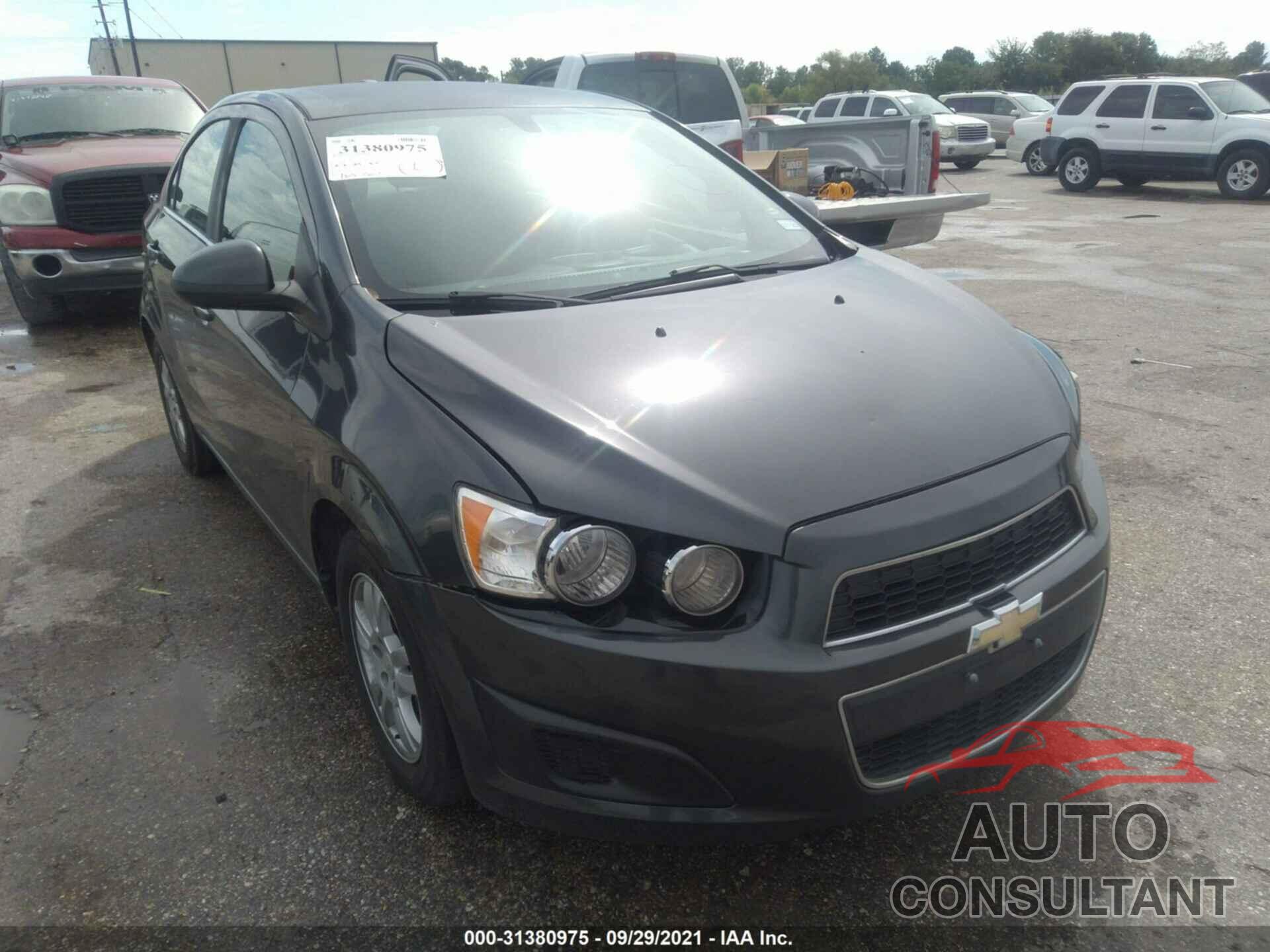 CHEVROLET SONIC 2016 - 1G1JC5SH1G4153574