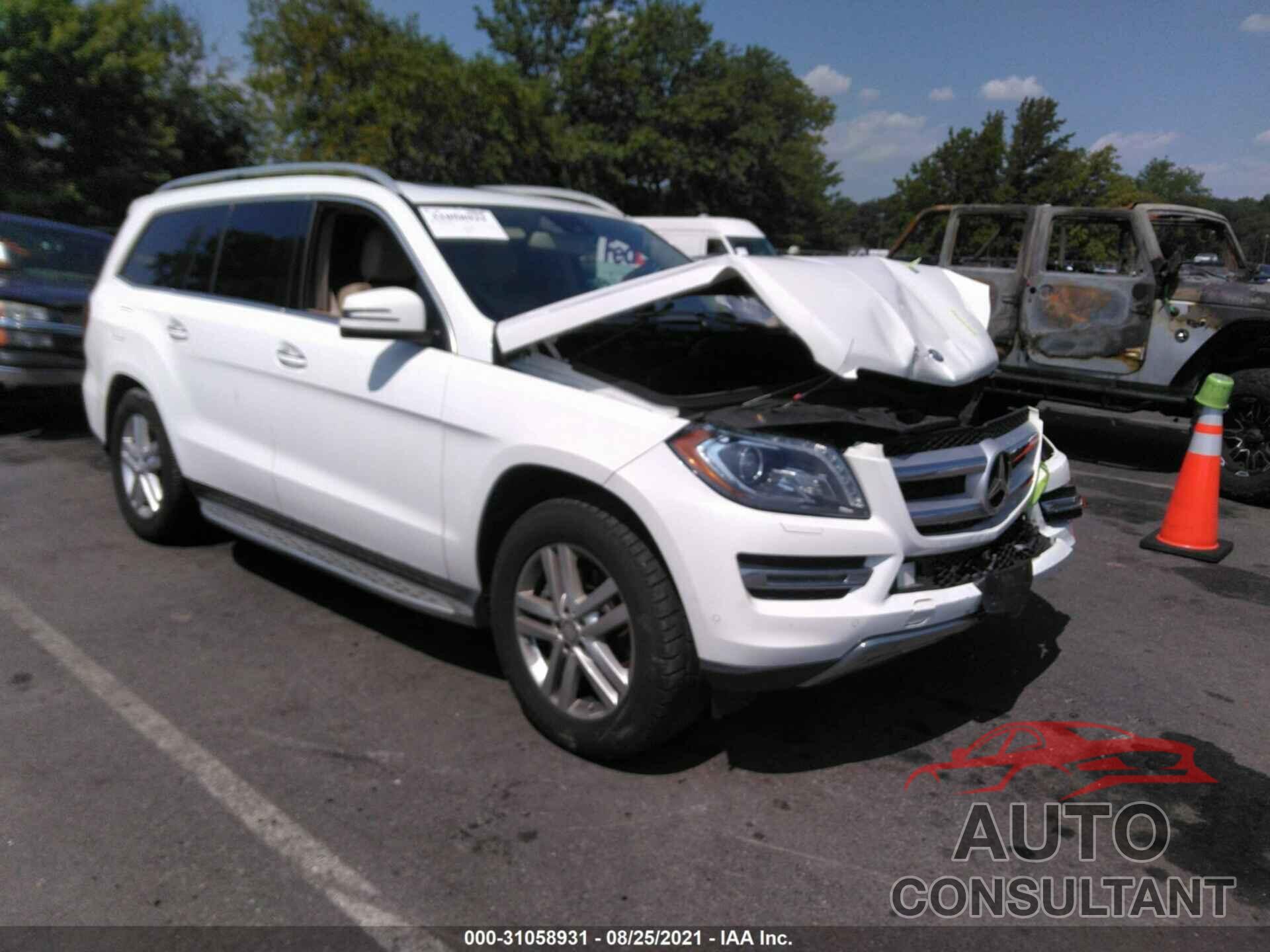 MERCEDES-BENZ GL 2016 - 4JGDF6EE5GA661868