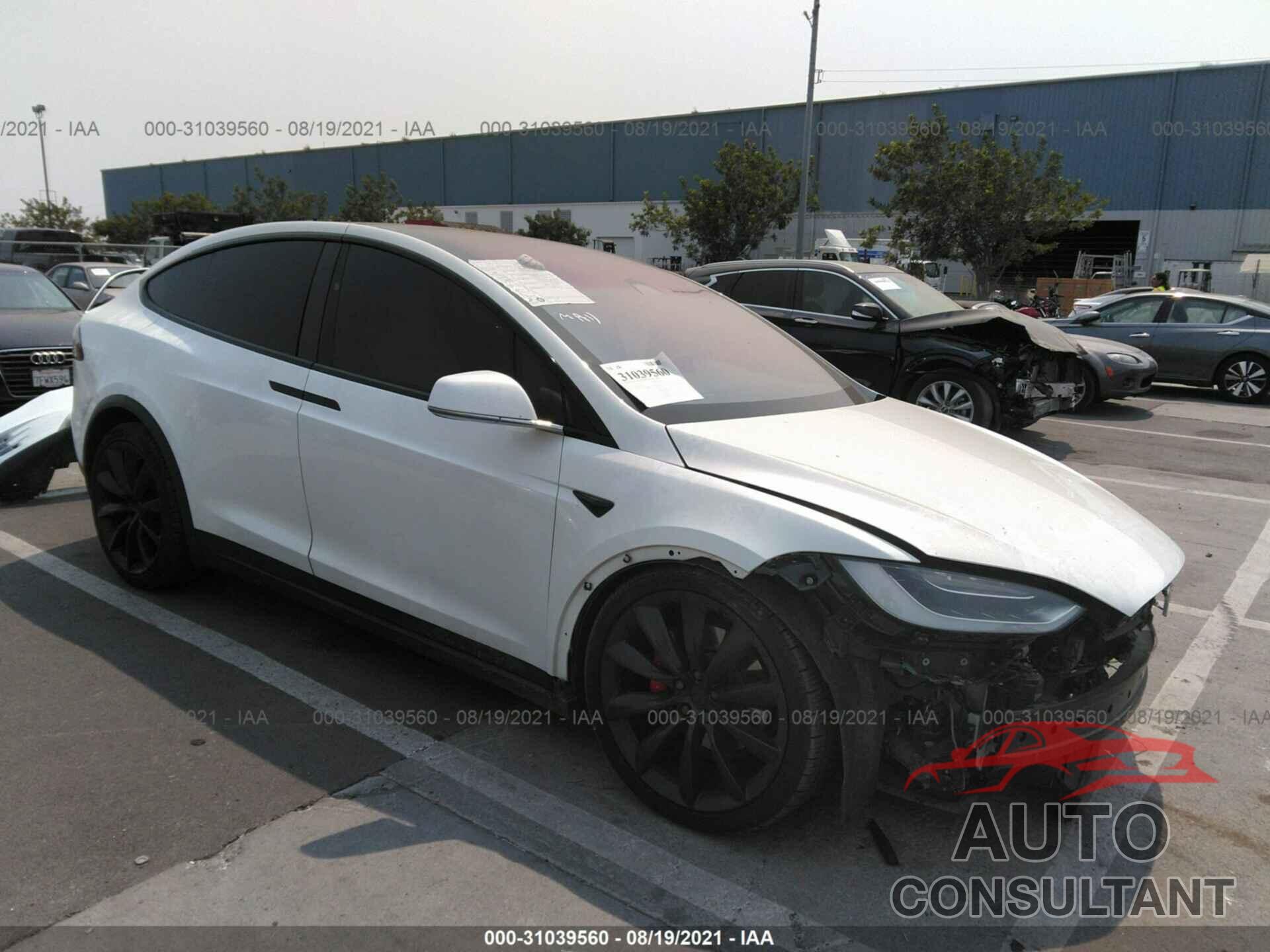 TESLA MODEL X 2017 - 5YJXCAE4XHF066043