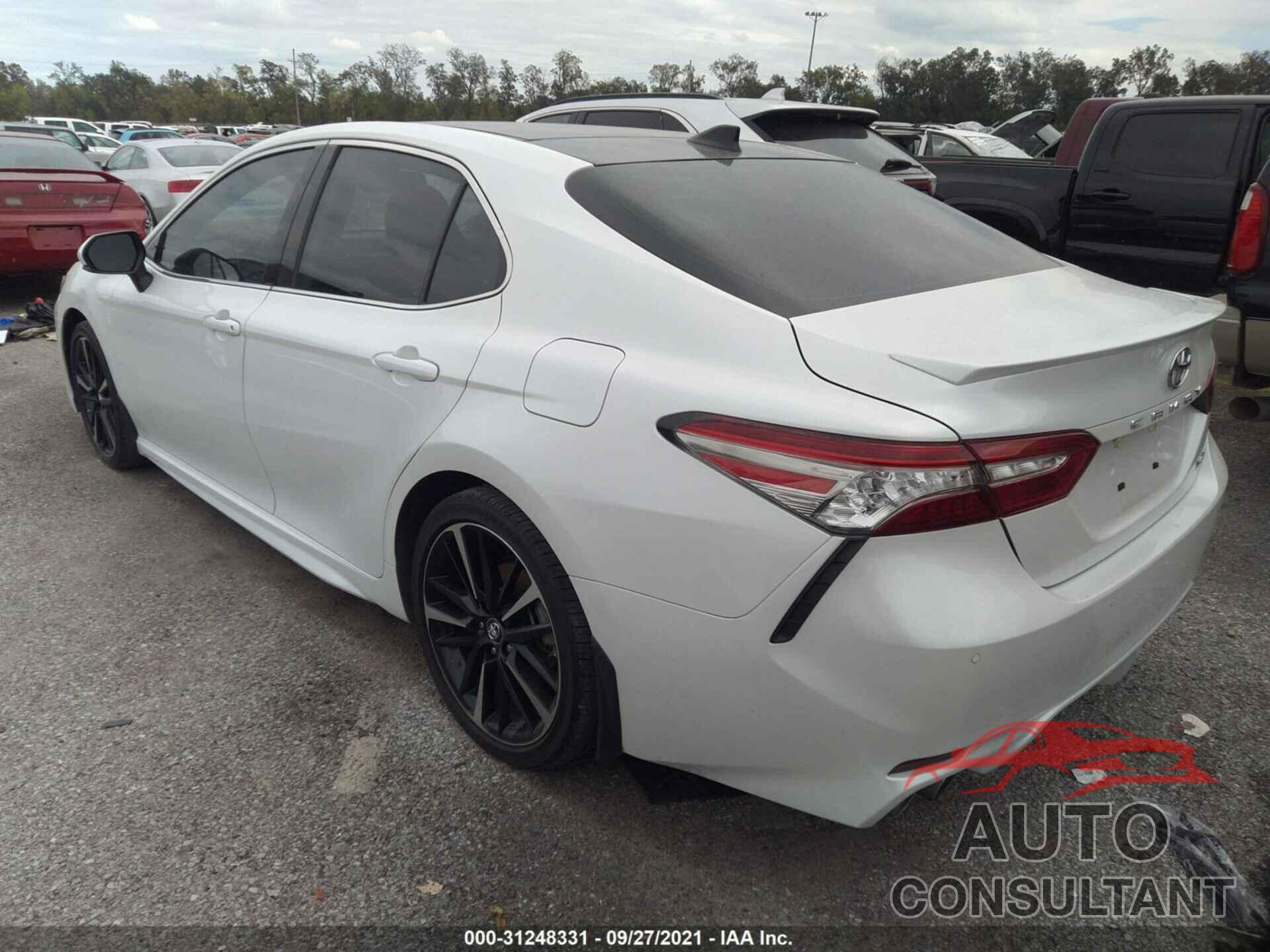 TOYOTA CAMRY 2019 - 4T1B61HK5KU741156