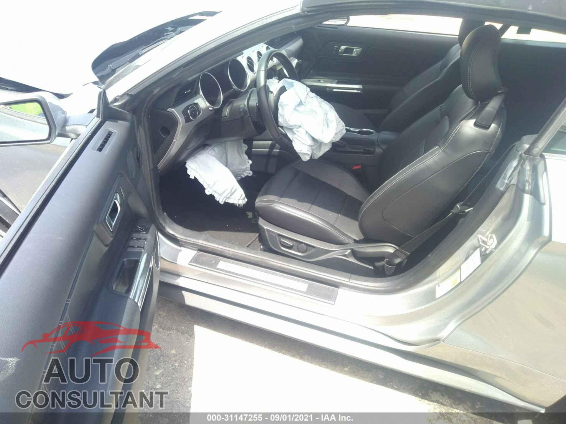 FORD MUSTANG 2020 - 1FATP8UH3L5143268